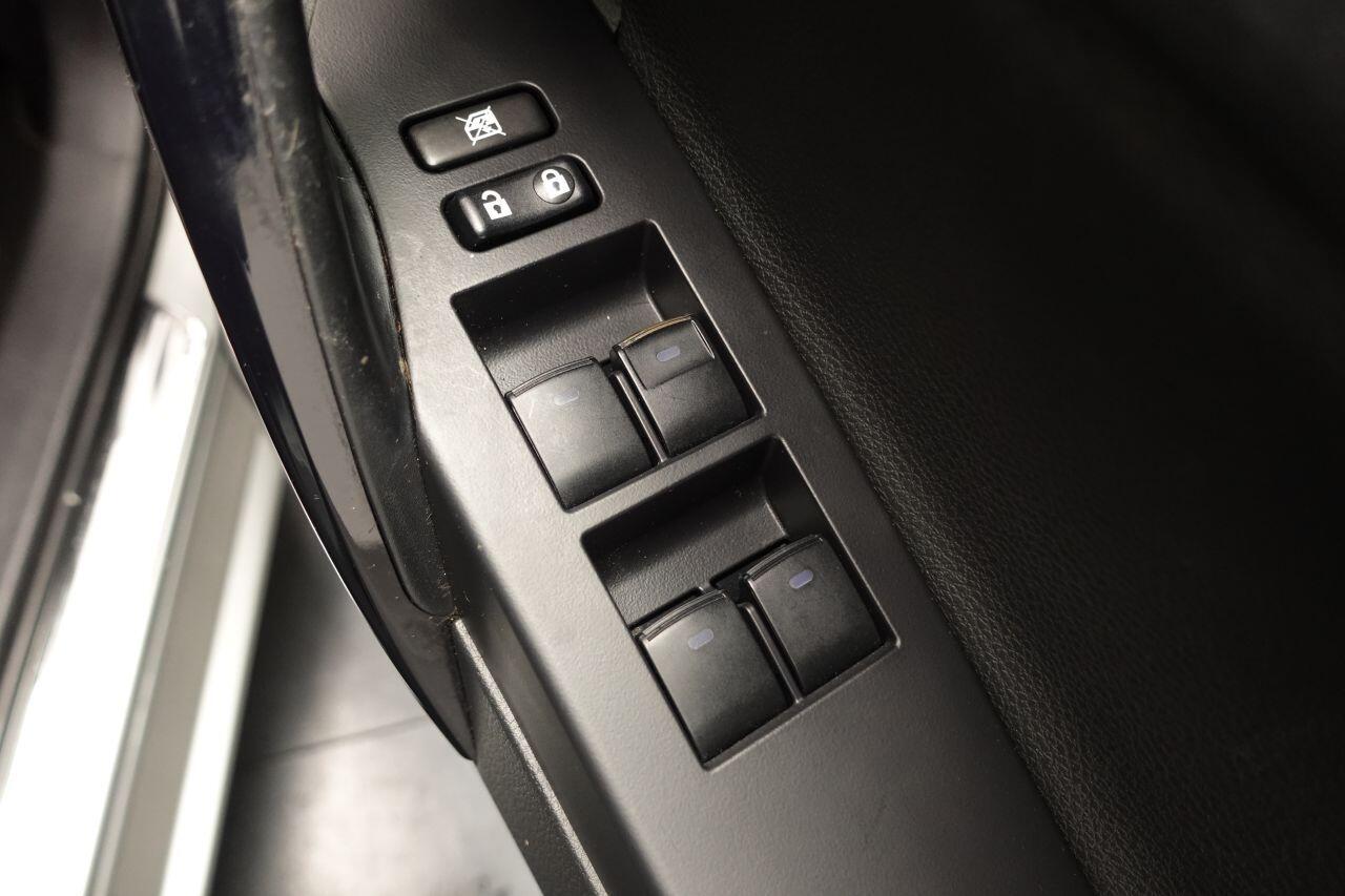 Toyota Auris - Image 45