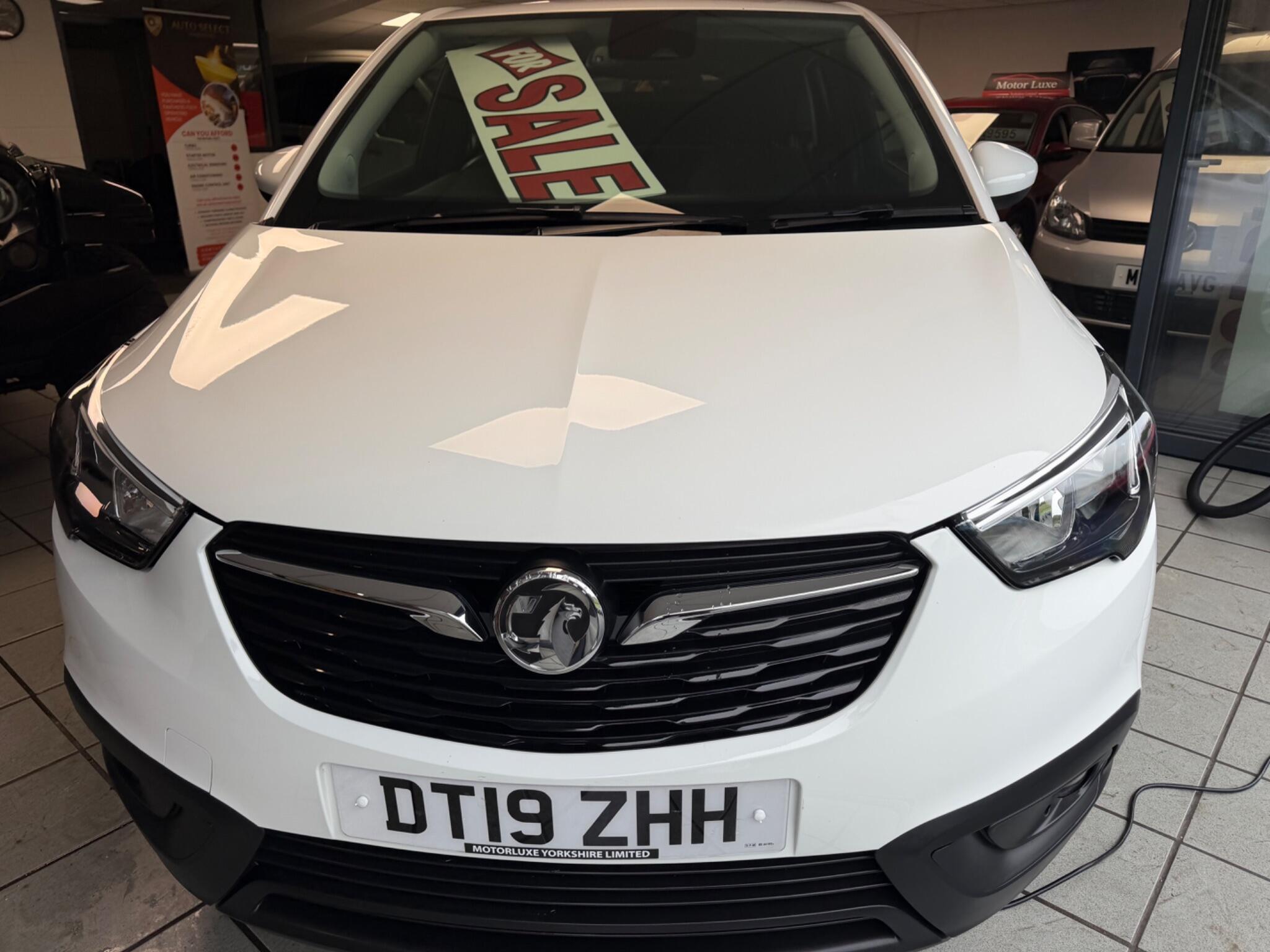 Vauxhall Crossland X - Image 2