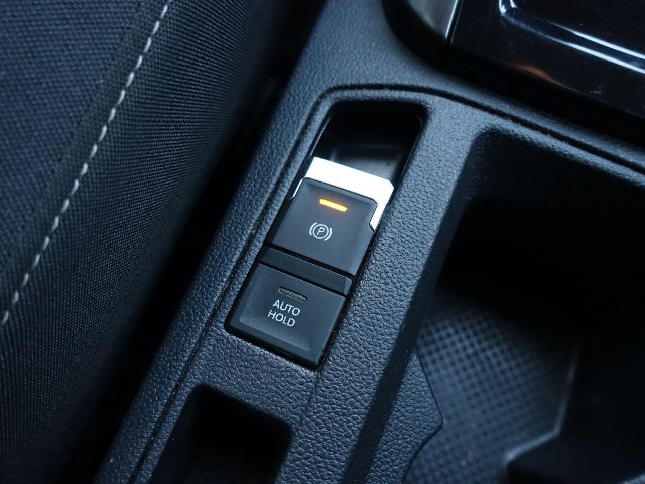 Volkswagen T-Roc - Image 25