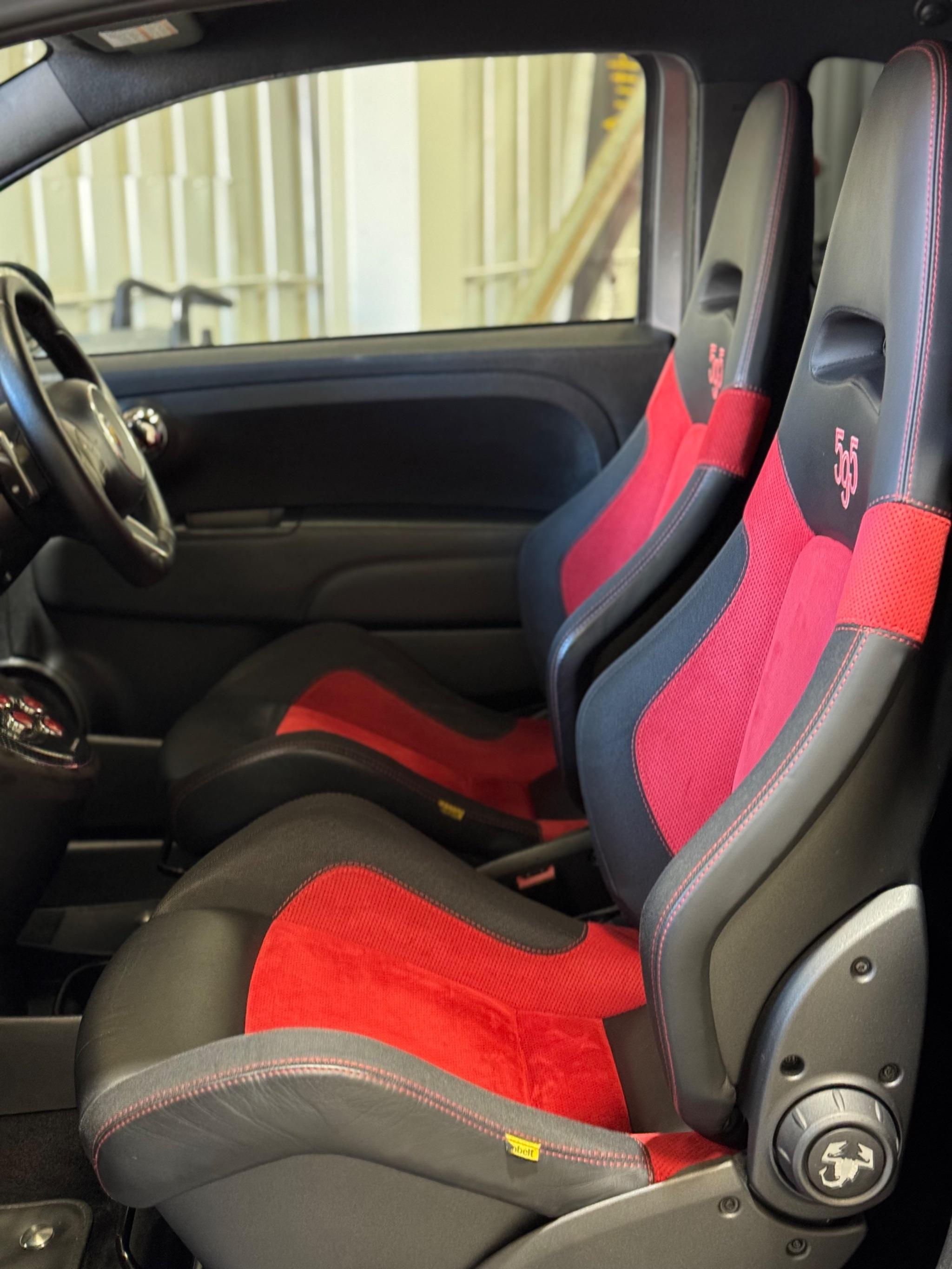 Abarth 595 - Image 25