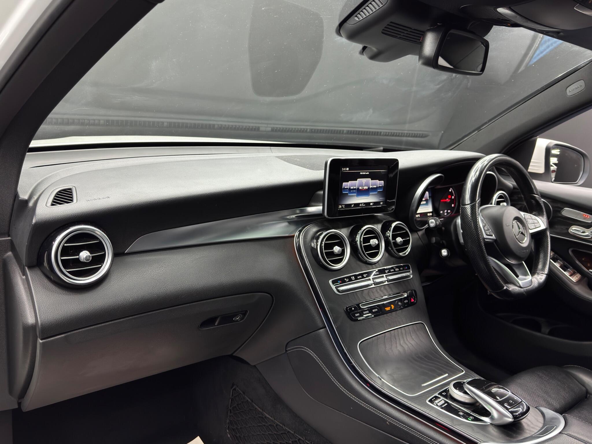Mercedes GLC - Image 11
