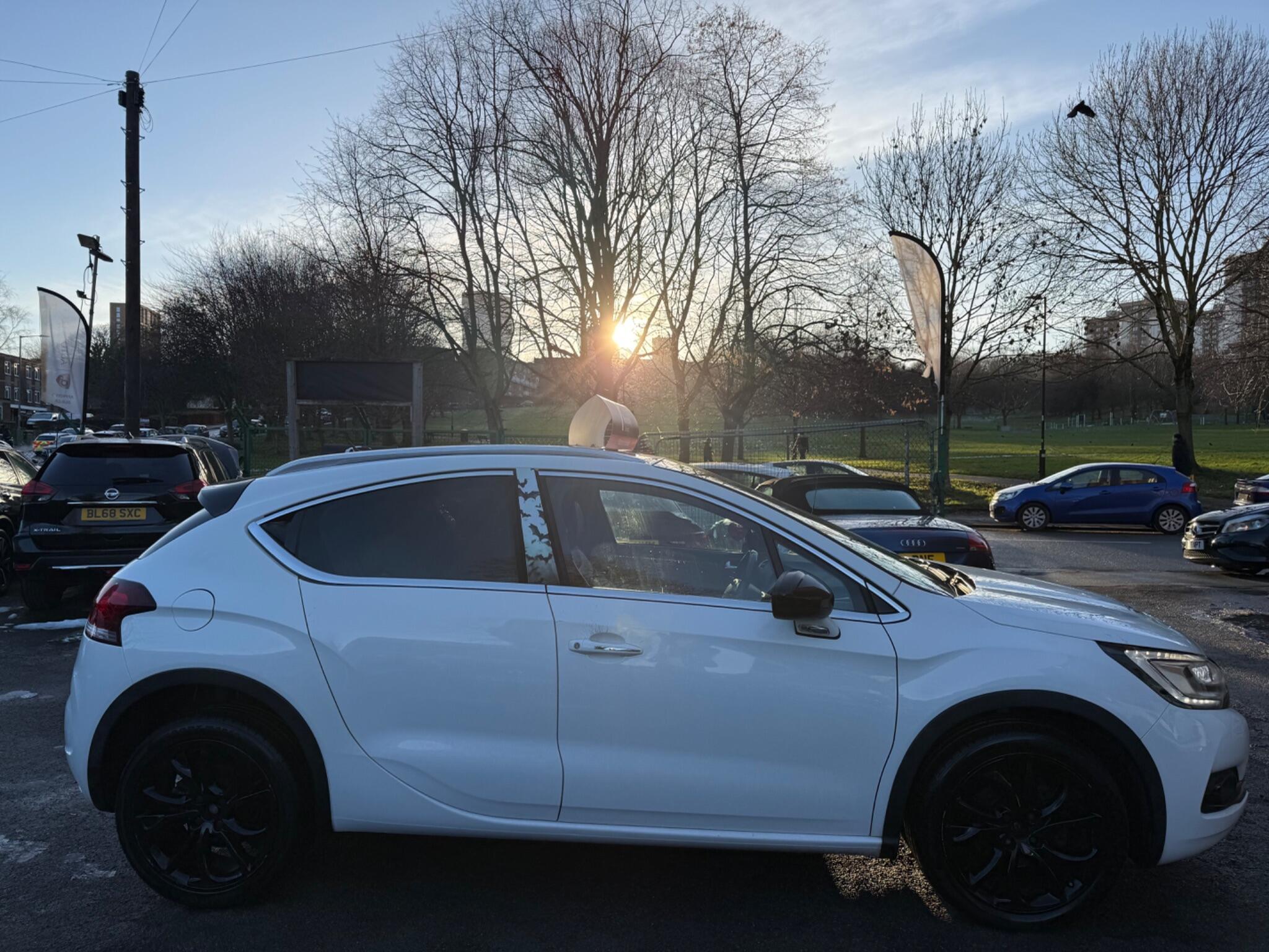 DS AUTOMOBILES DS 4 CROSSBACK - Image 8