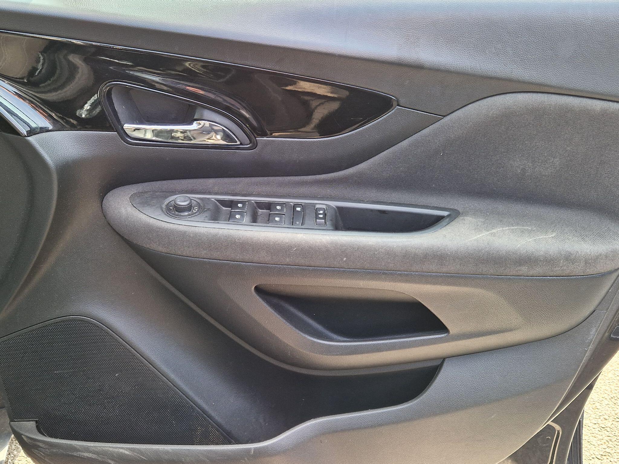 Vauxhall Mokka X - Image 31