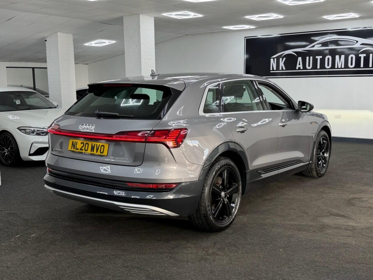 Audi E-Tron - Image 4