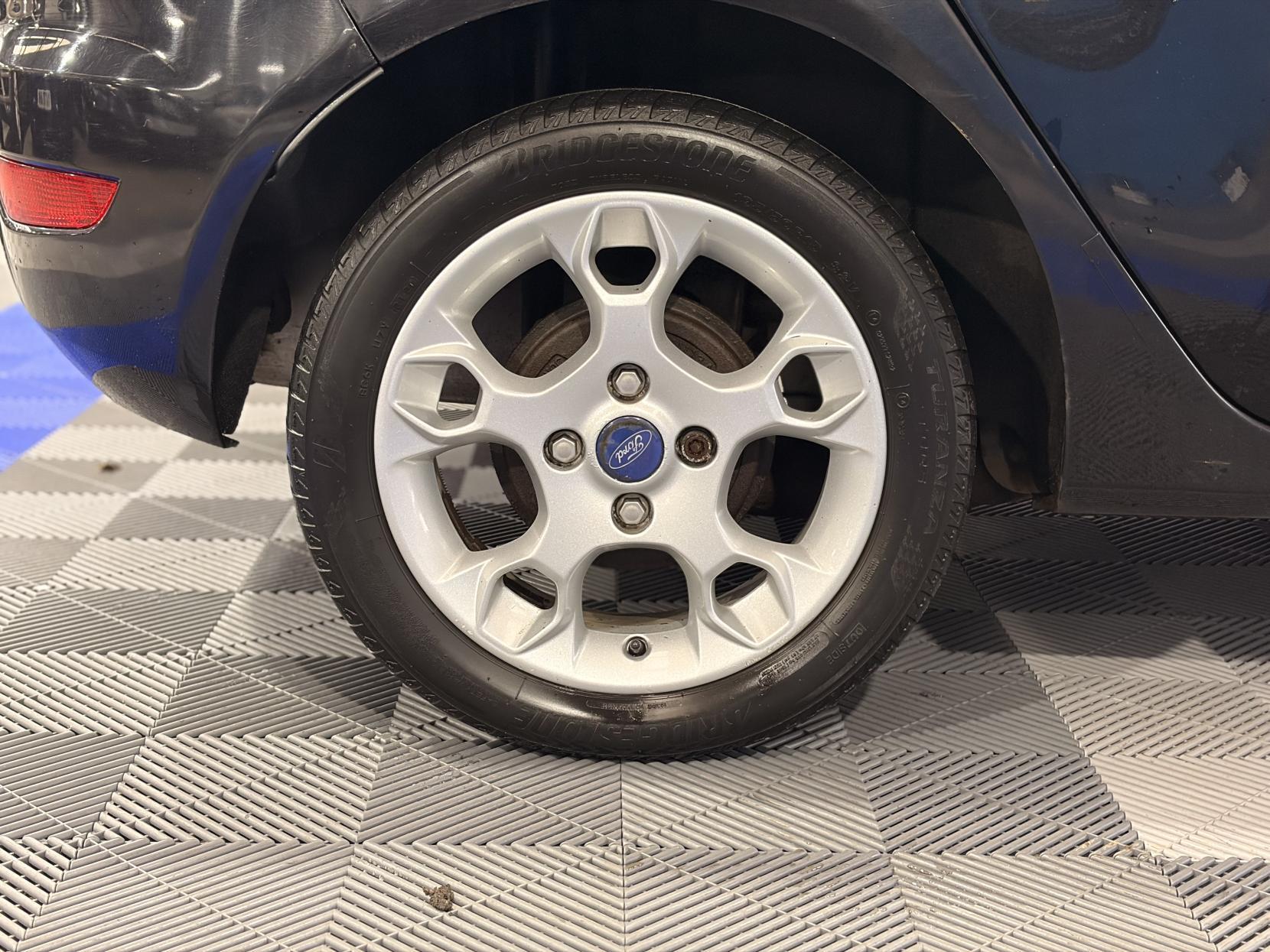 Ford Fiesta - Image 14