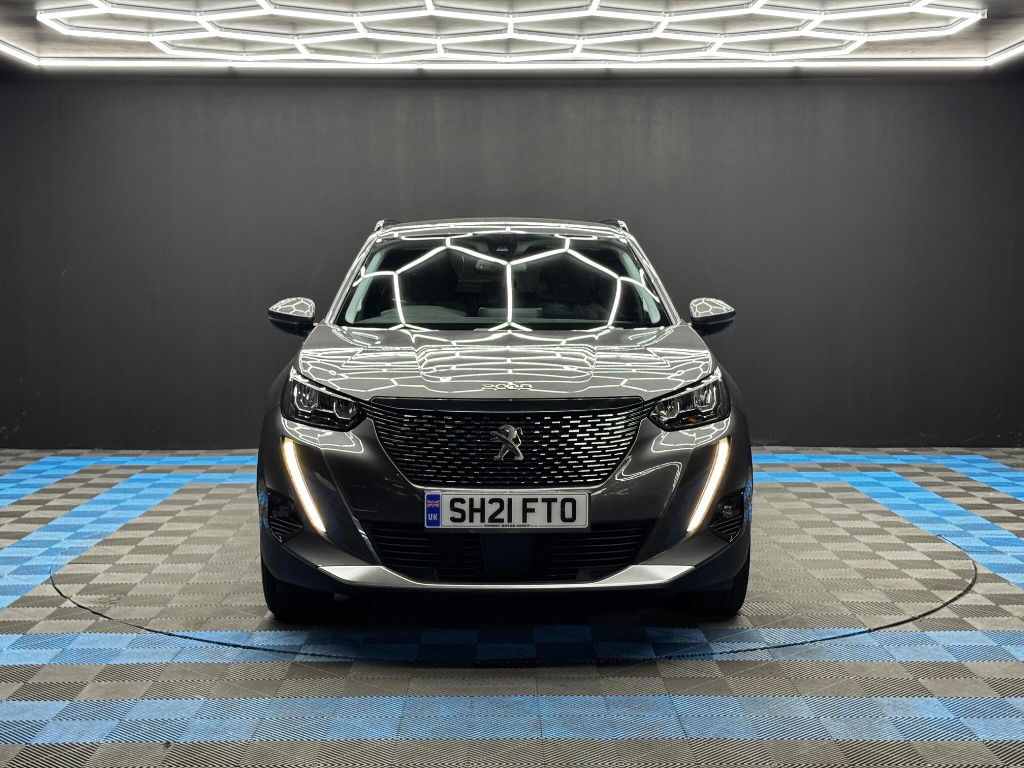 Peugeot 2008 - Image 2