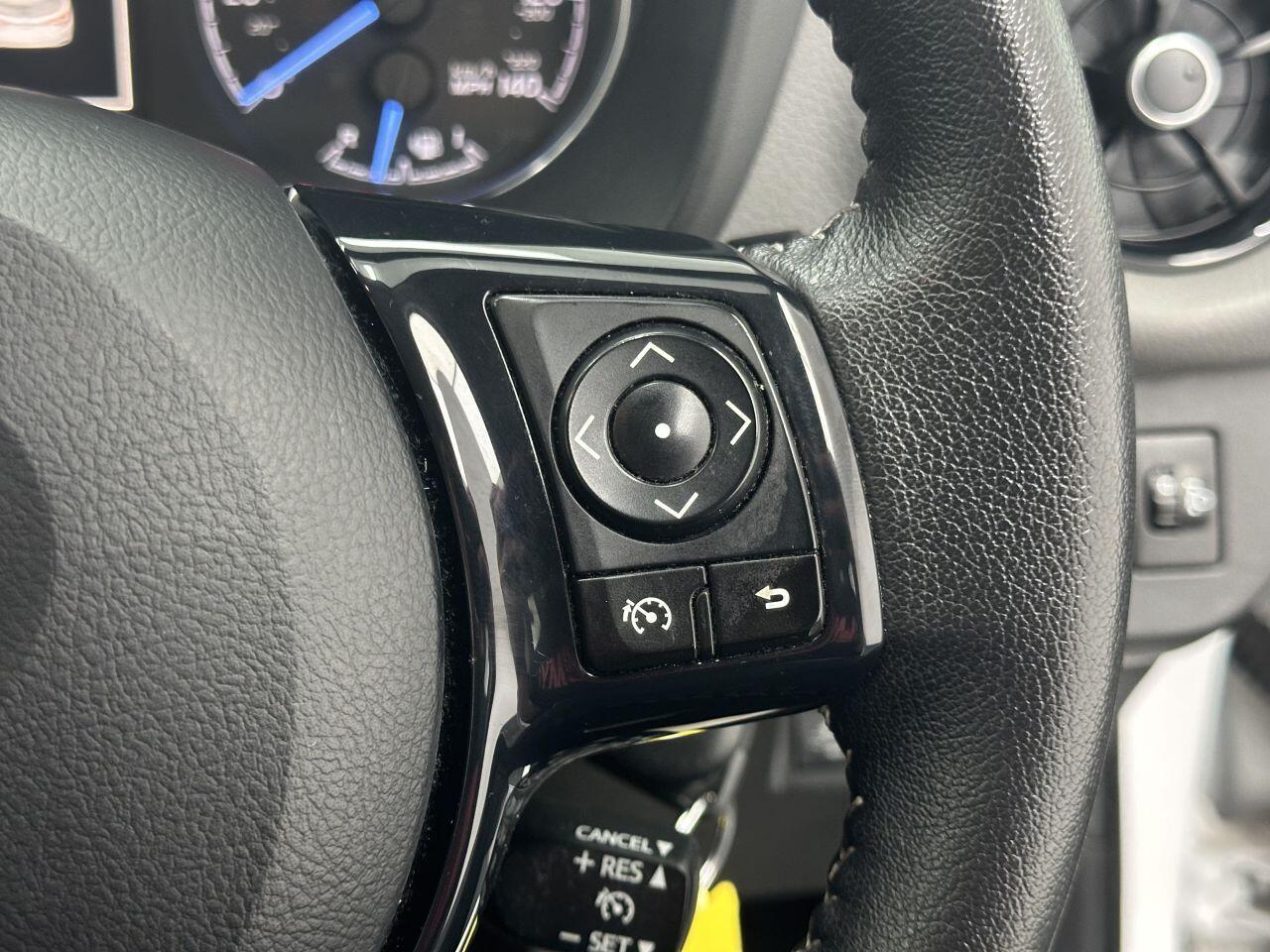 Toyota Yaris - Image 18