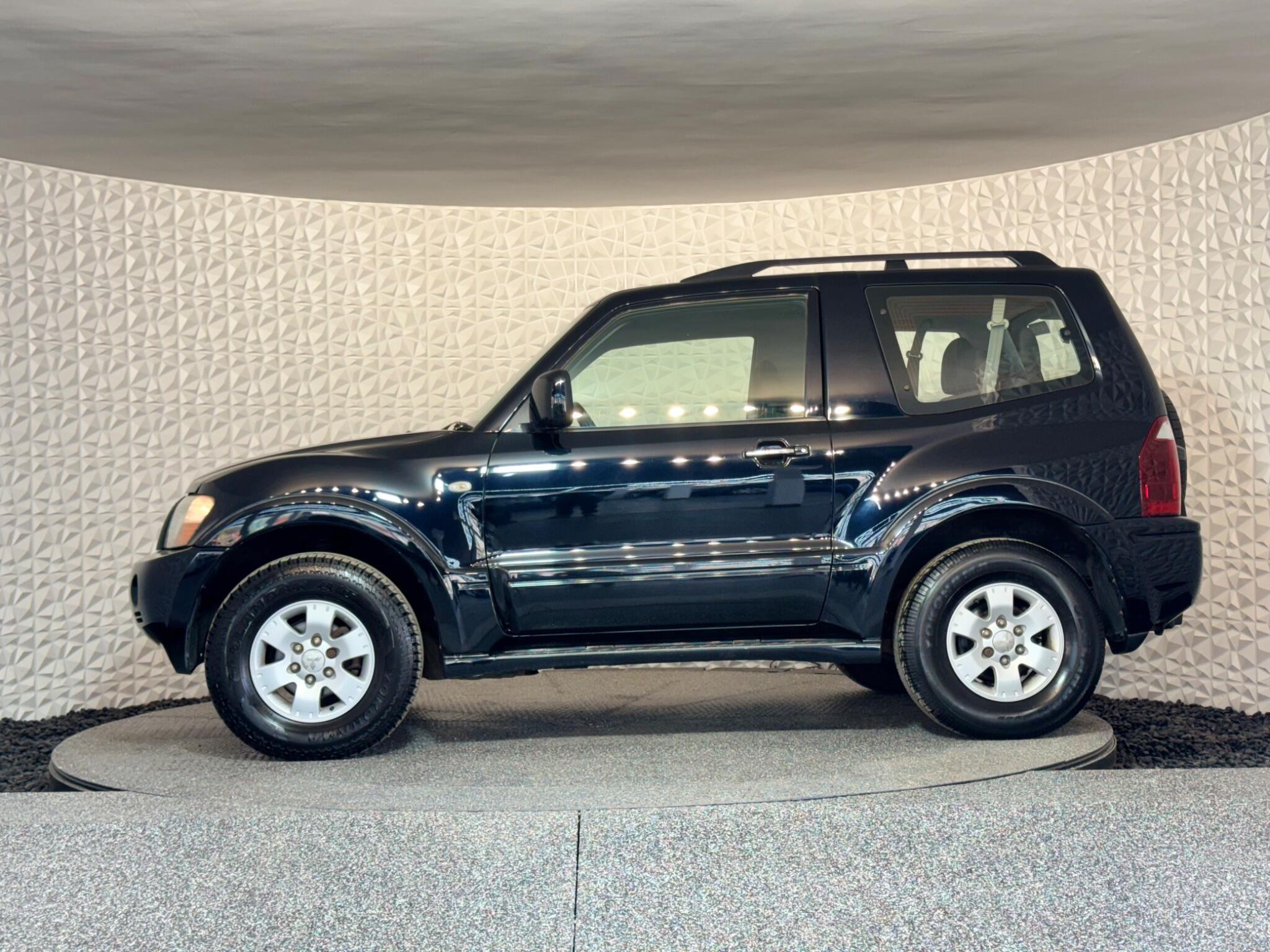 Mitsubishi Shogun - Image 17