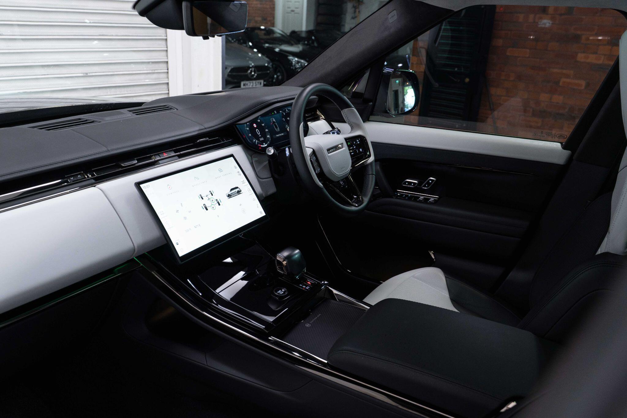Land Rover RANGE ROVER SPORT - Image 8