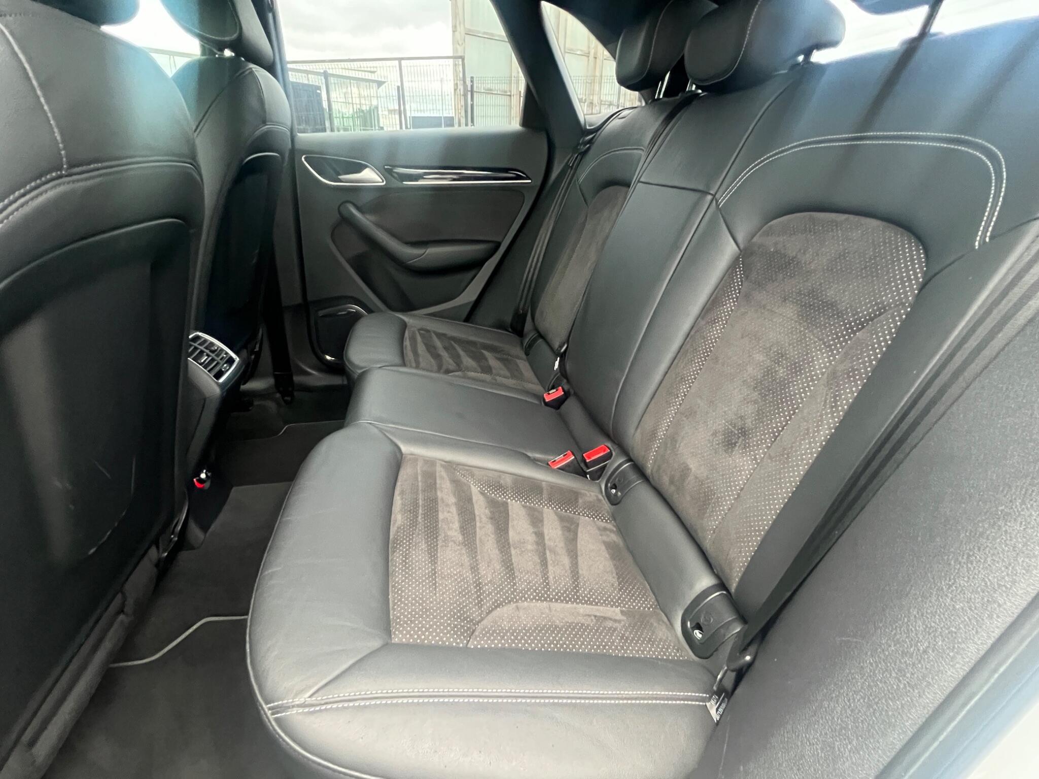 Audi Q3 - Image 13