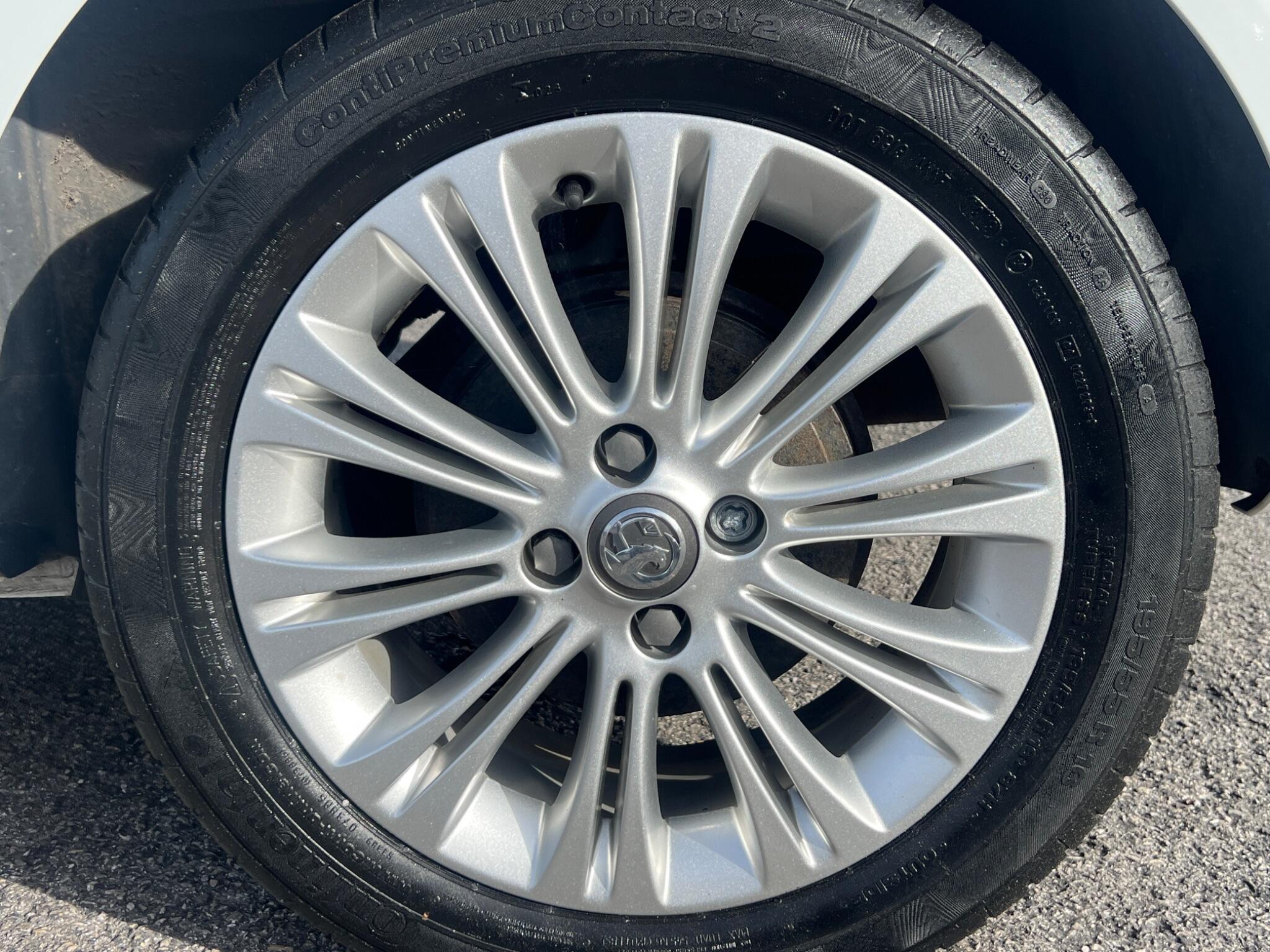 Vauxhall Corsa - Image 15