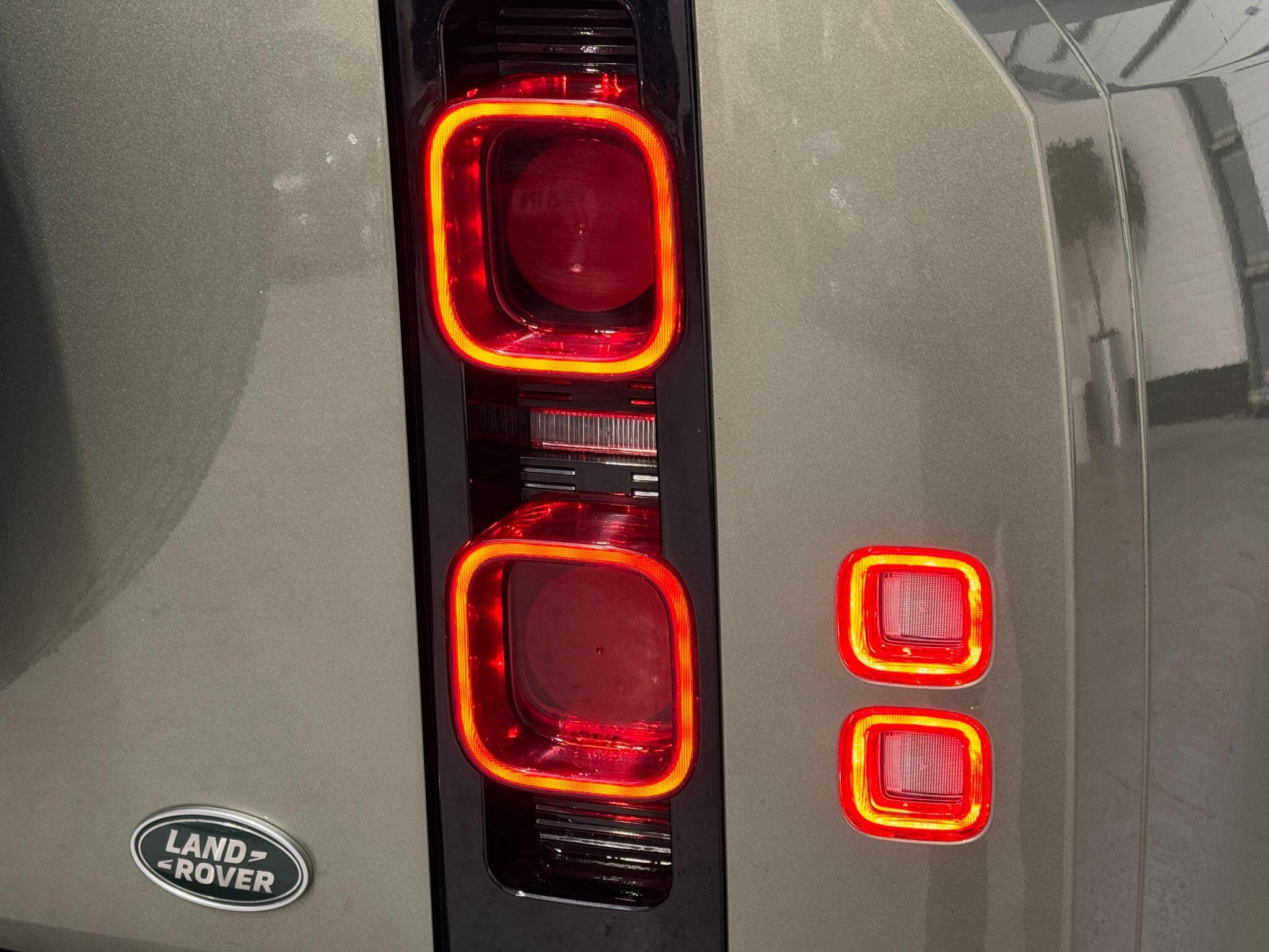 Land Rover Defender 110 - Image 37