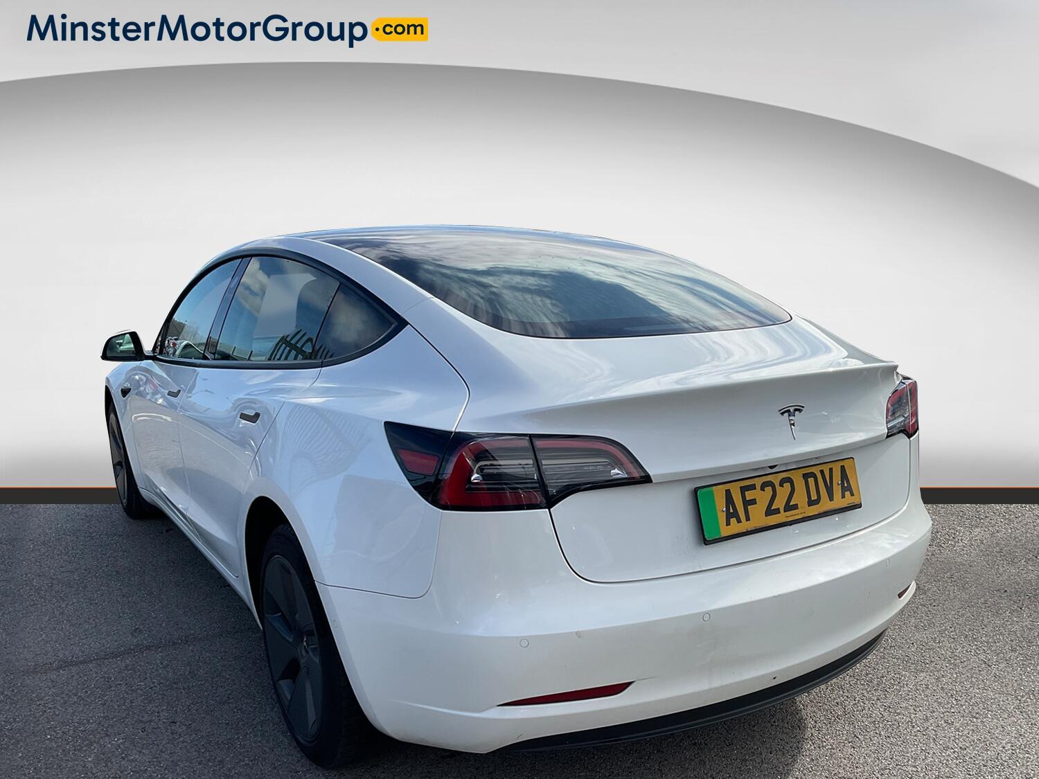 Tesla Model 3 - Image 4