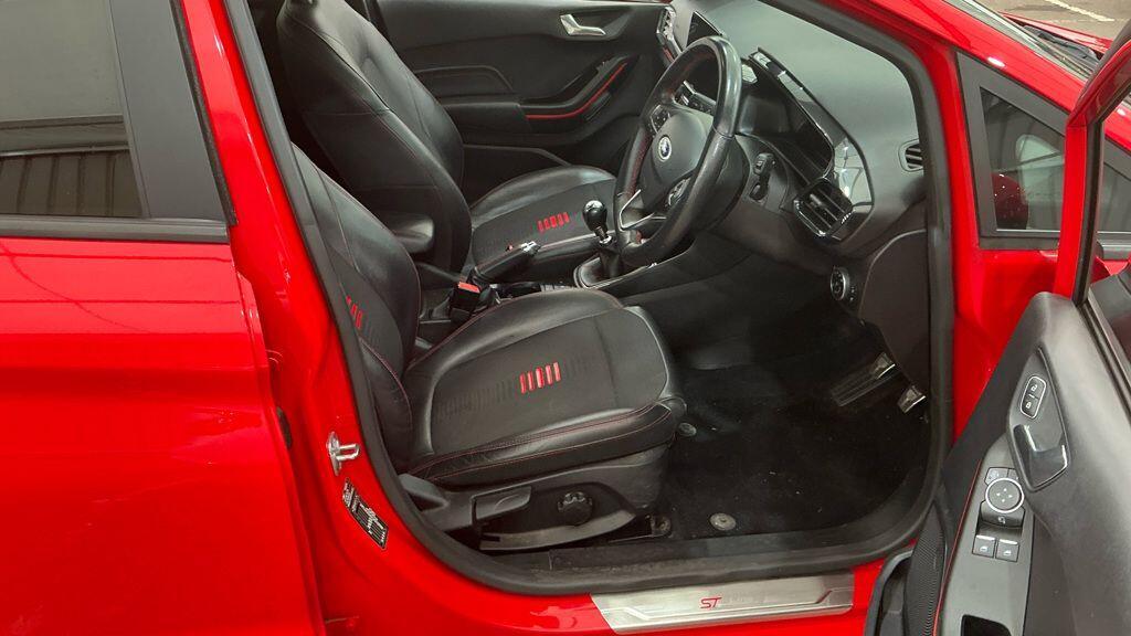 Ford Fiesta - Image 2