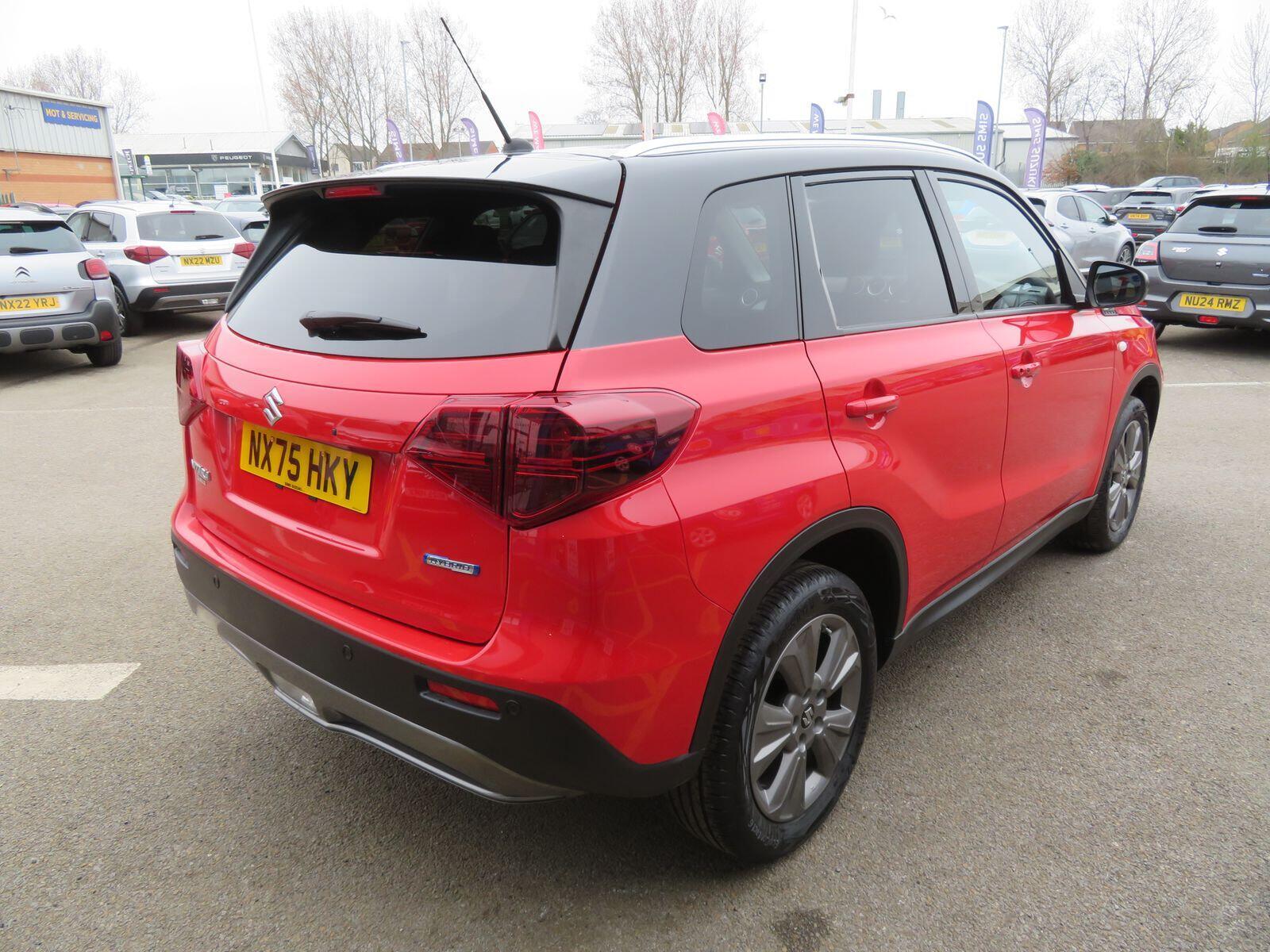 Suzuki Vitara - Image 8