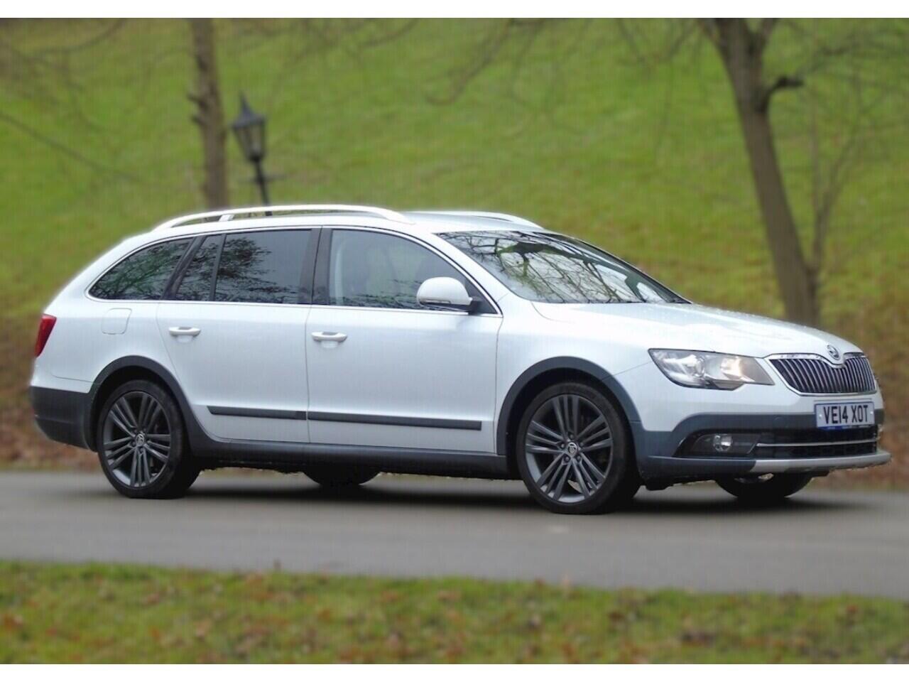 Skoda Superb - Image 25