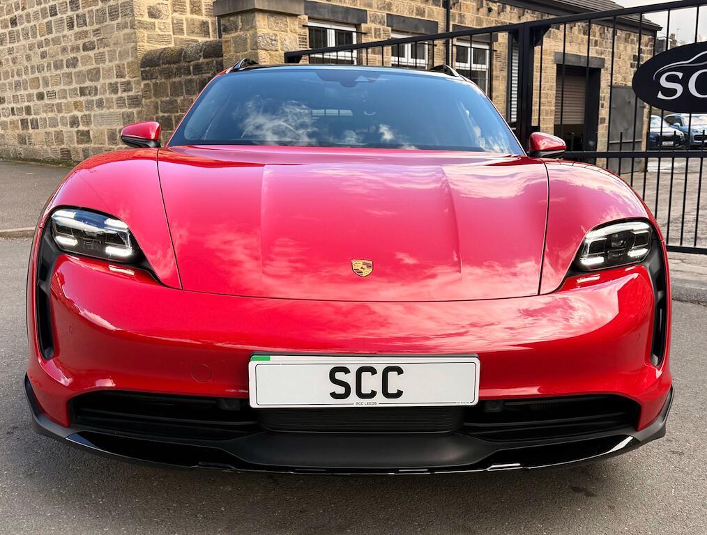 Porsche Taycan - Image 3