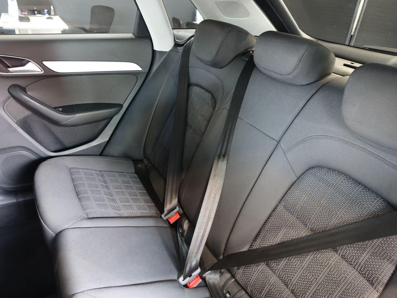 Audi Q3 - Image 17