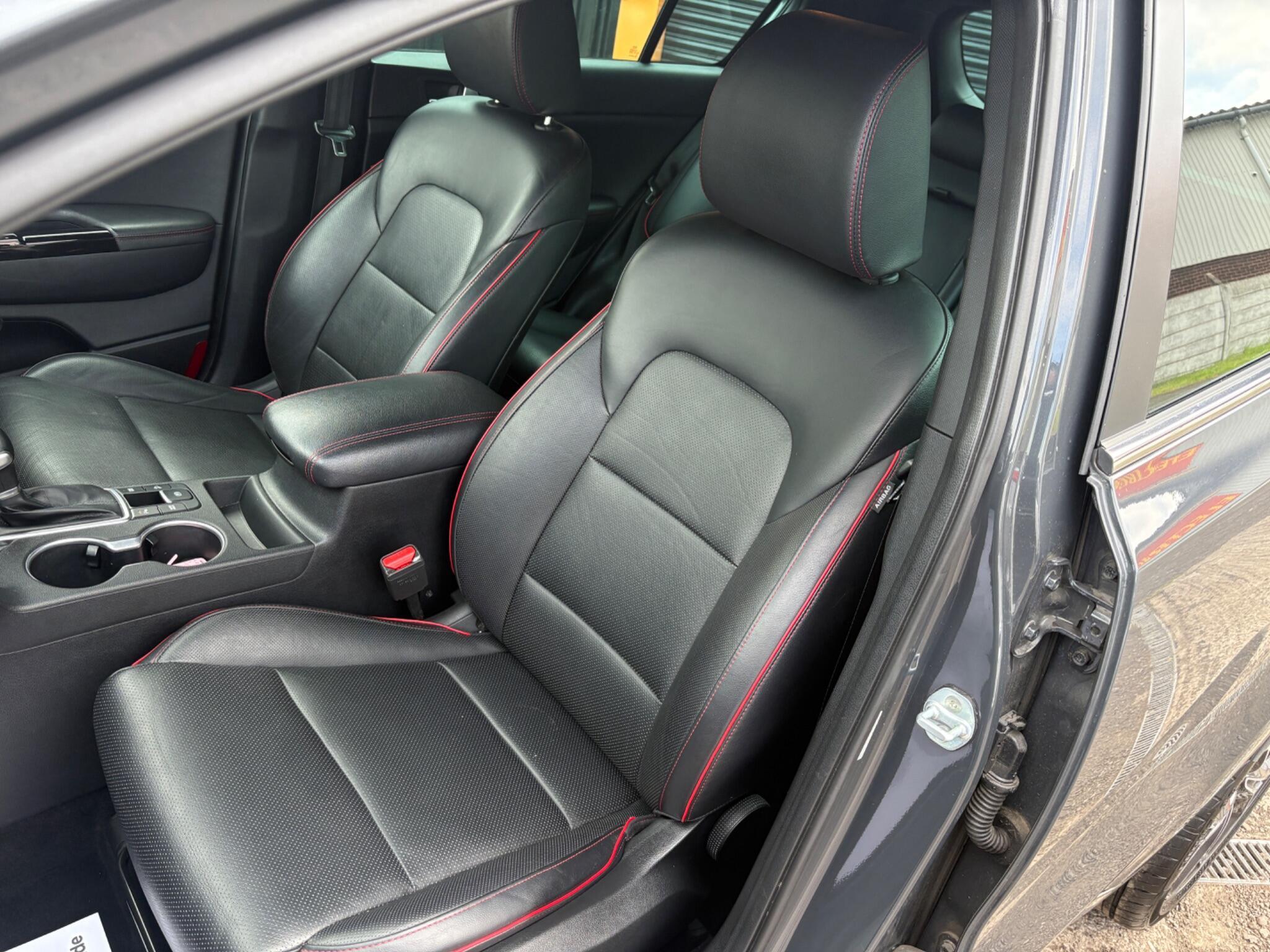 Kia Sportage - Image 32