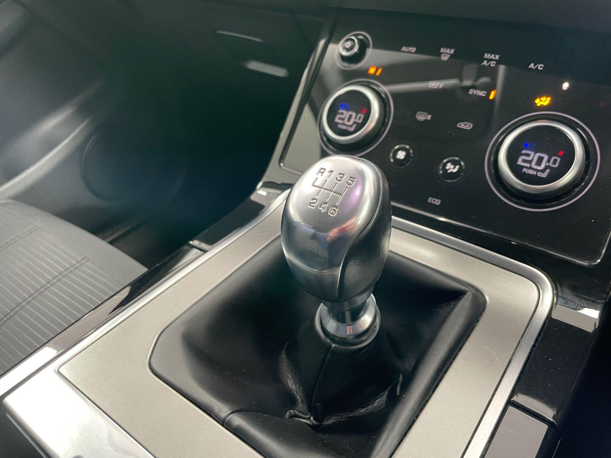 Land Rover Range Rover Evoque - Image 41