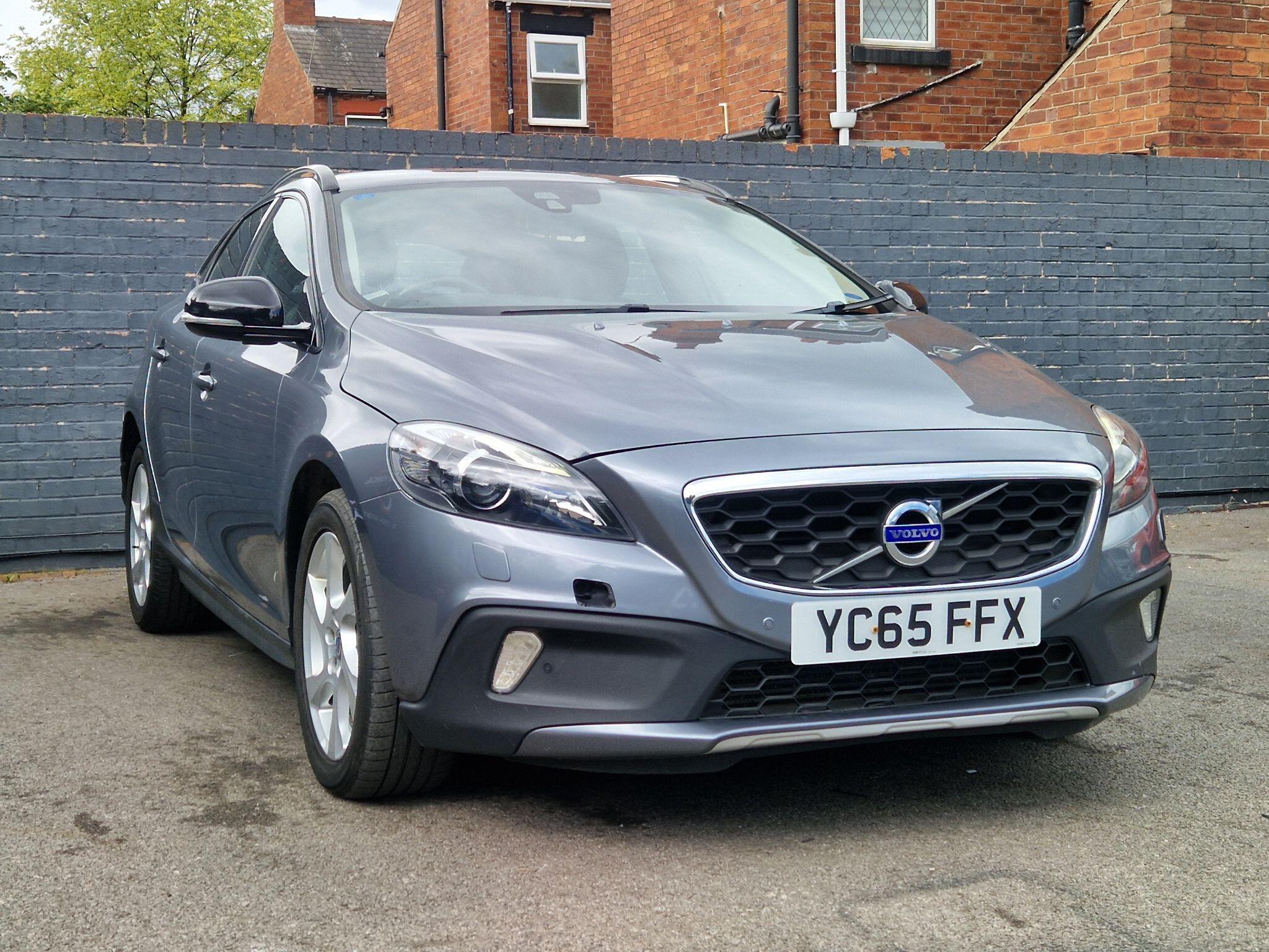 Volvo V40 CROSS COUNTRY - Image 18