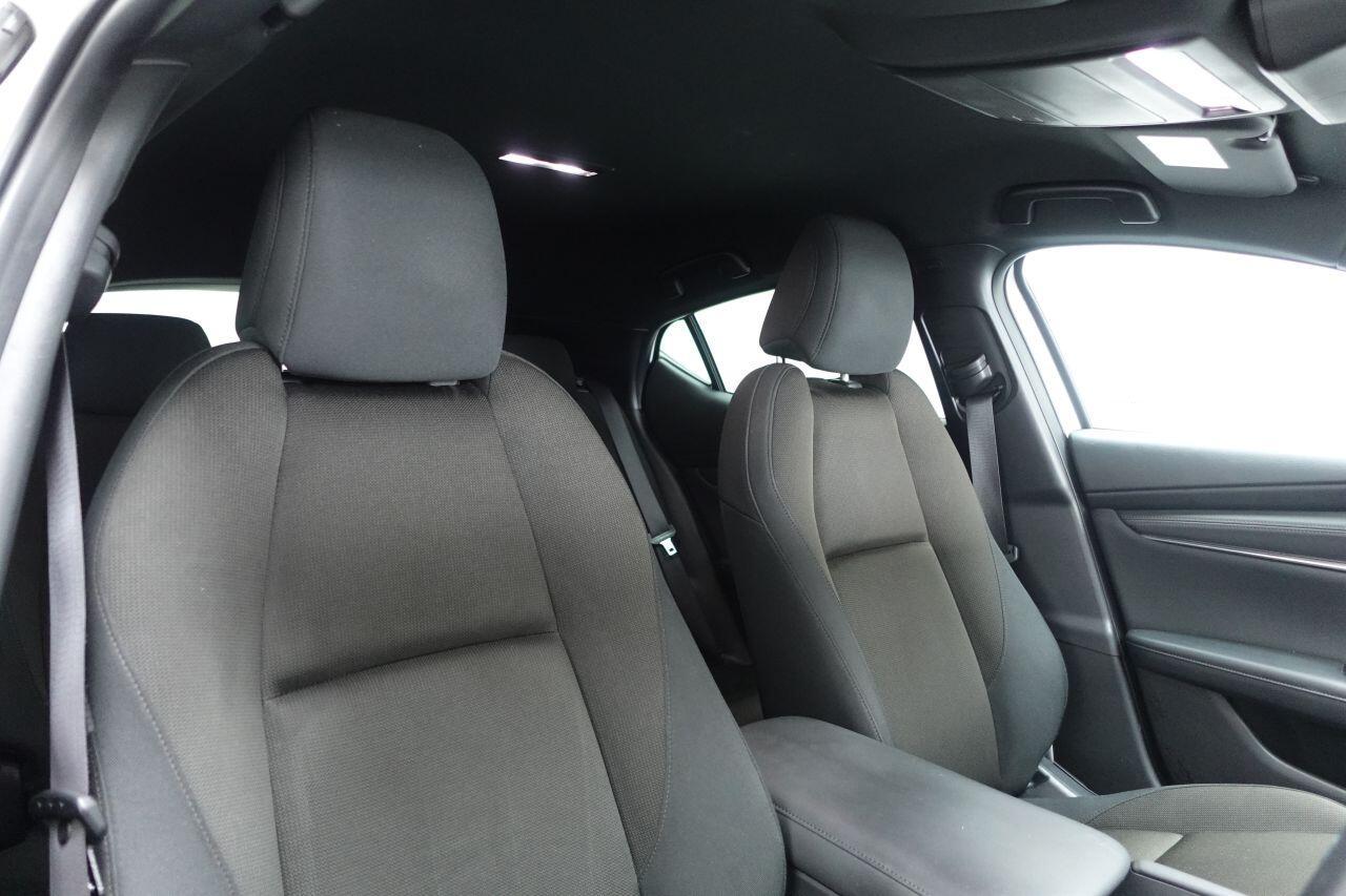 Mazda MAZDA3 - Image 3