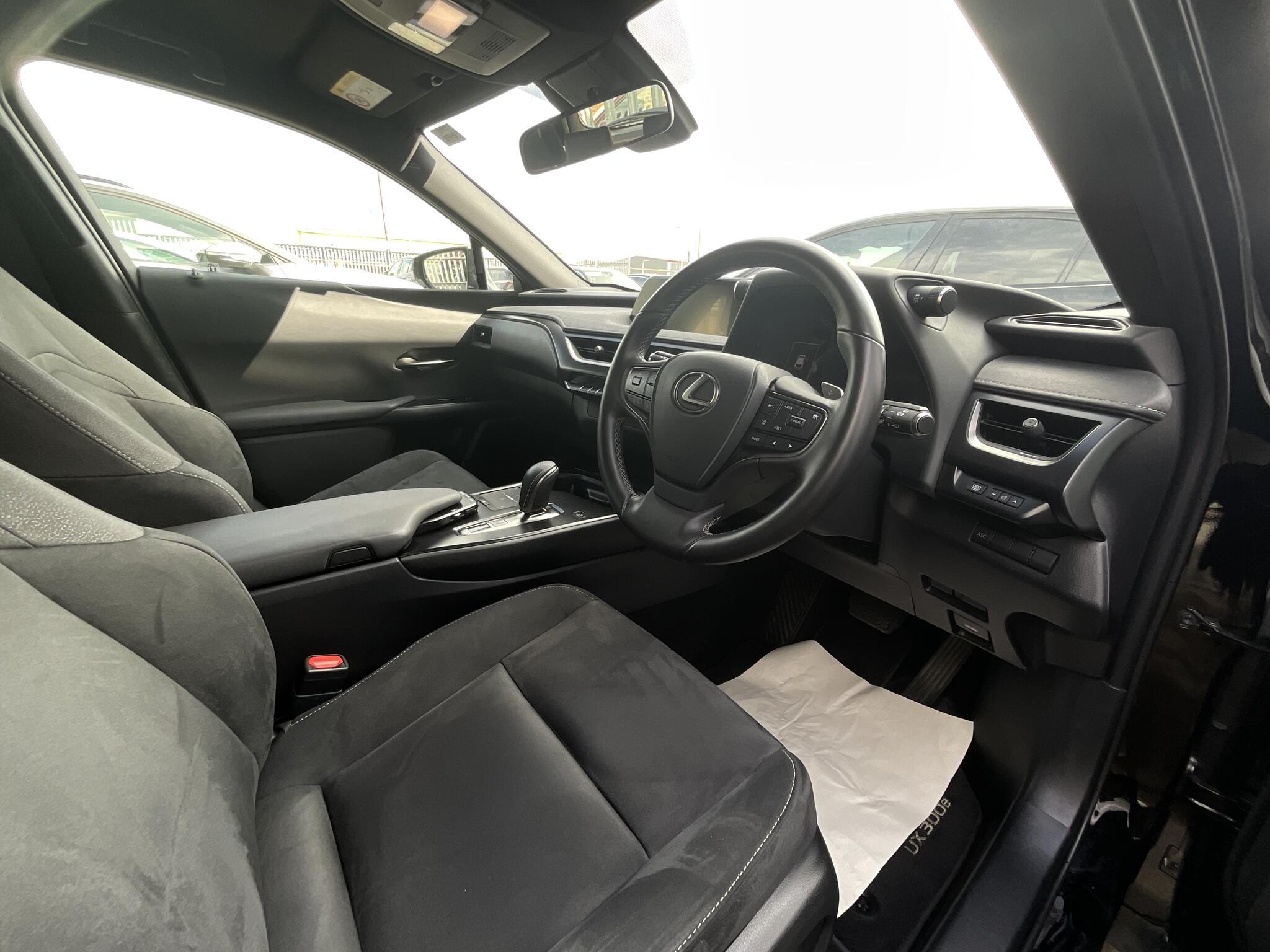 Lexus UX - Image 7