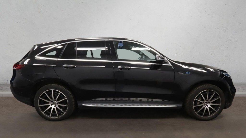 Mercedes Eqc - Image 9