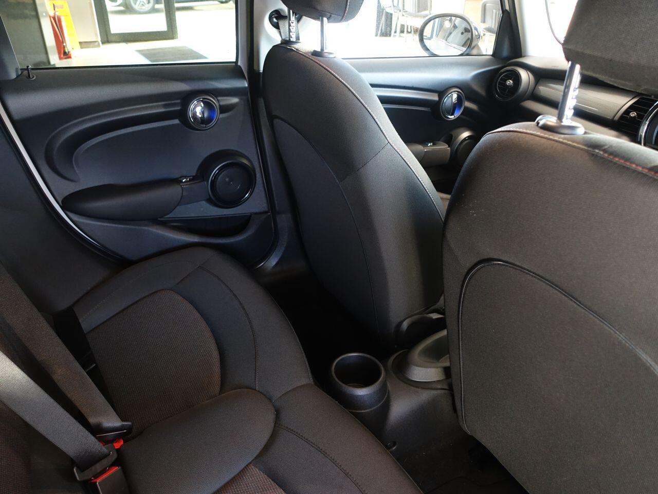 MINI Hatch - Image 21