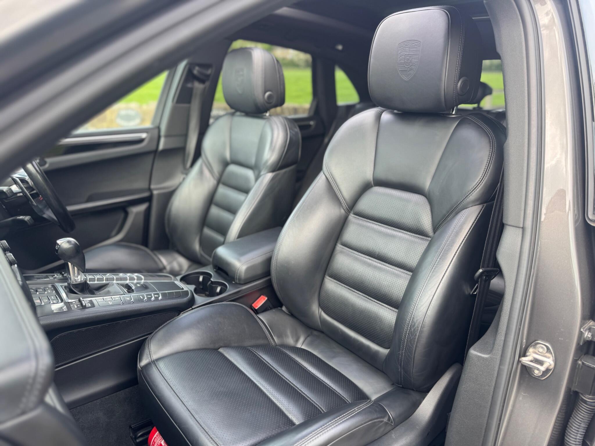 Porsche Macan - Image 57