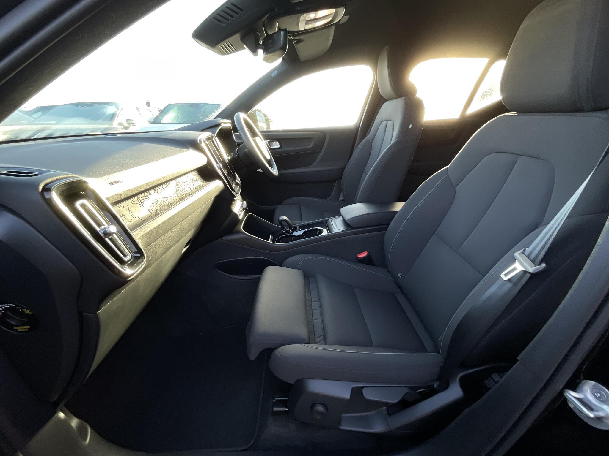 Volvo XC40 - Image 18