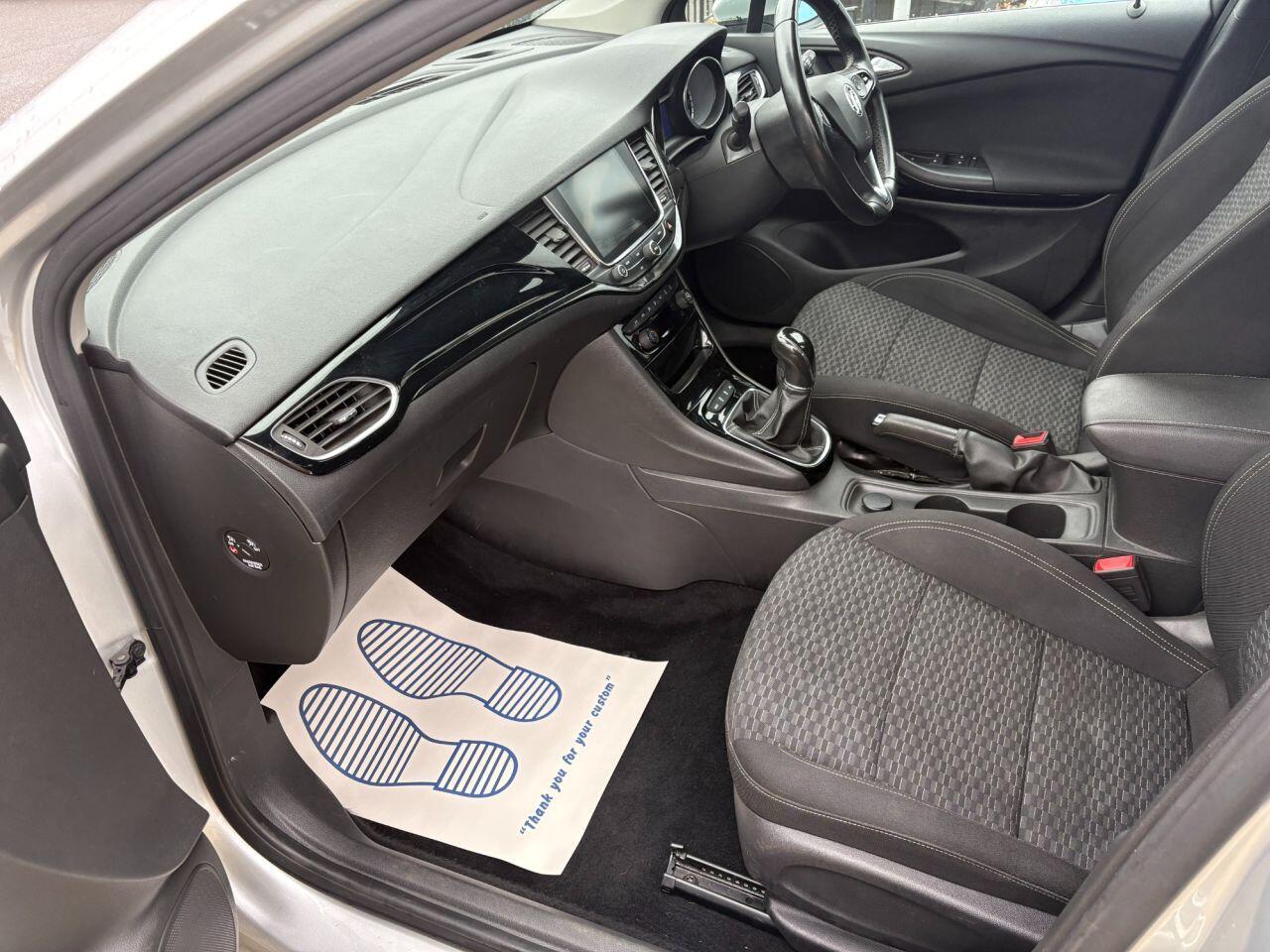 Vauxhall Astra - Image 18