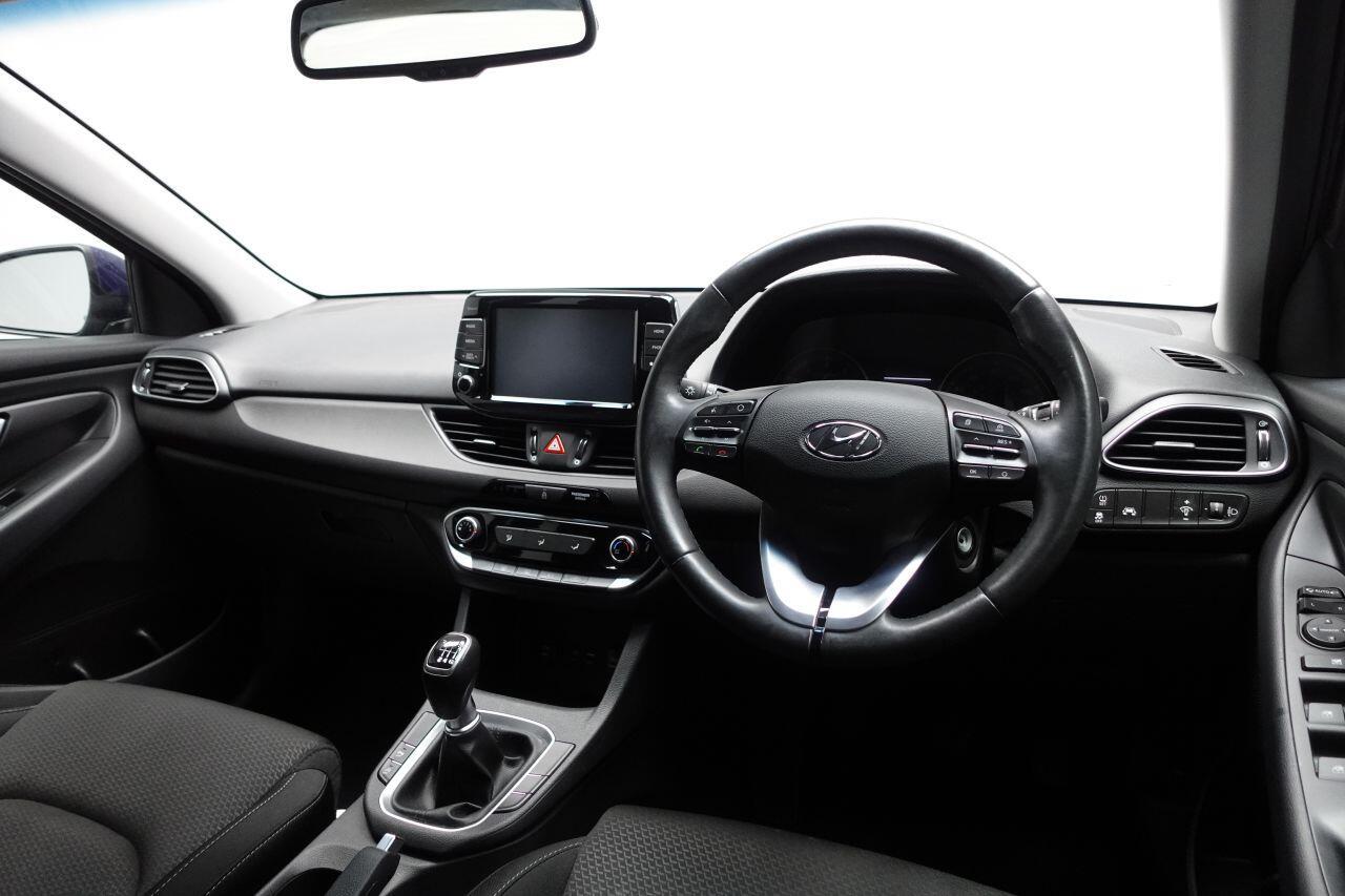 Hyundai i30 - Image 15