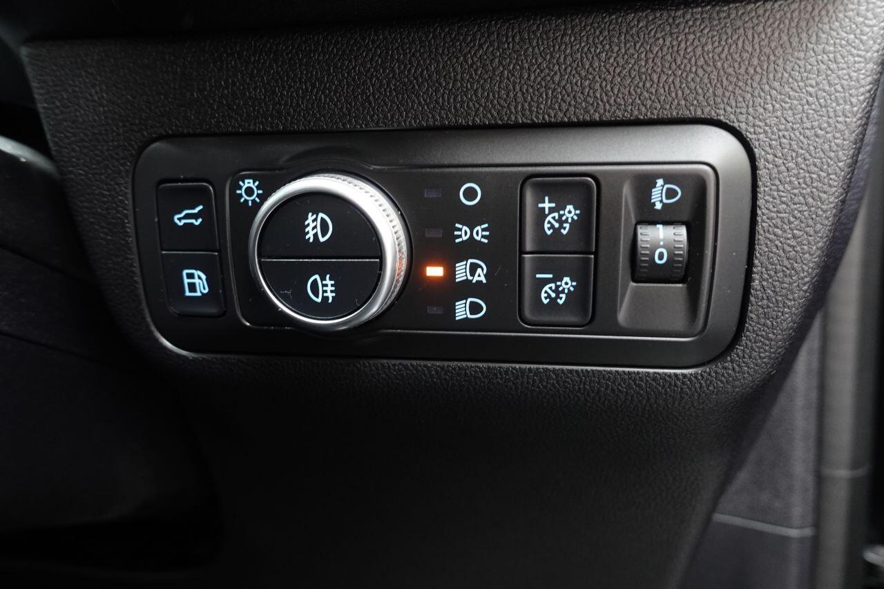 Ford Kuga - Image 51