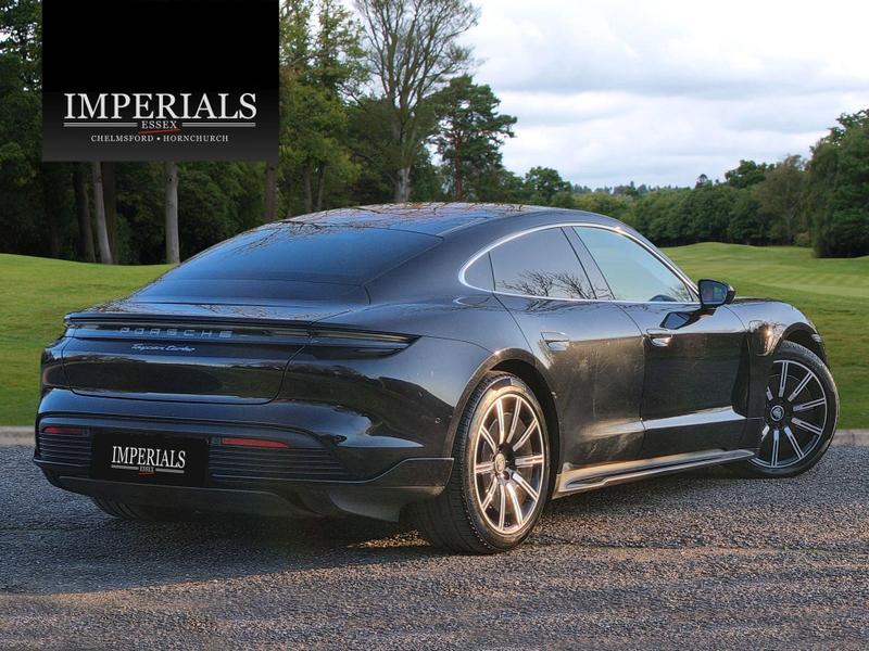 Porsche Taycan - Image 4