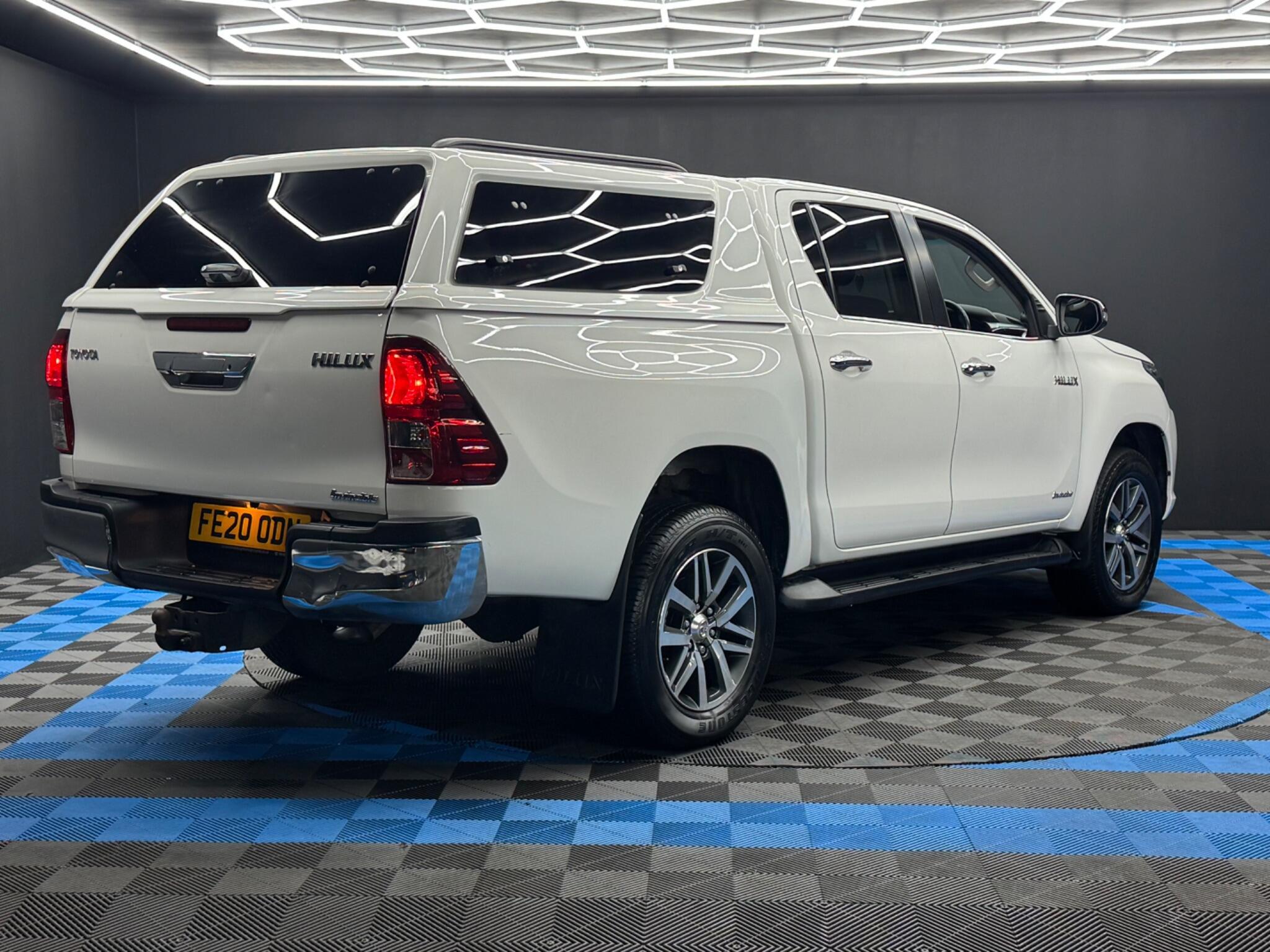 Toyota Hilux - Image 5