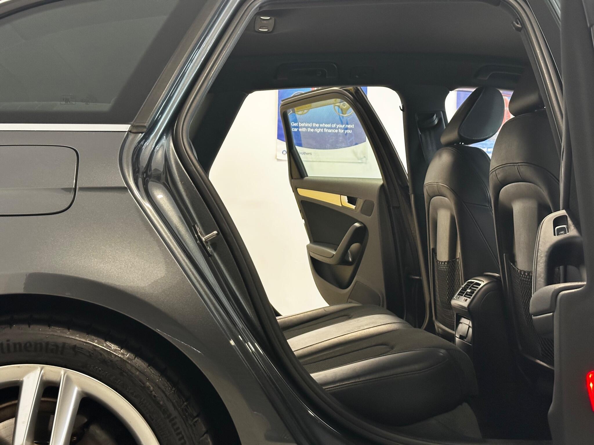 Audi A4 Avant - Image 19