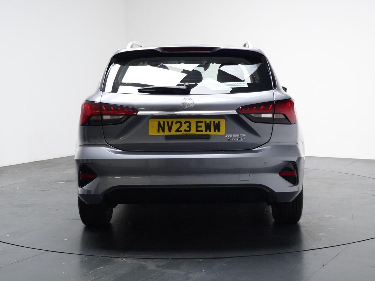 MG MG5 - Image 4