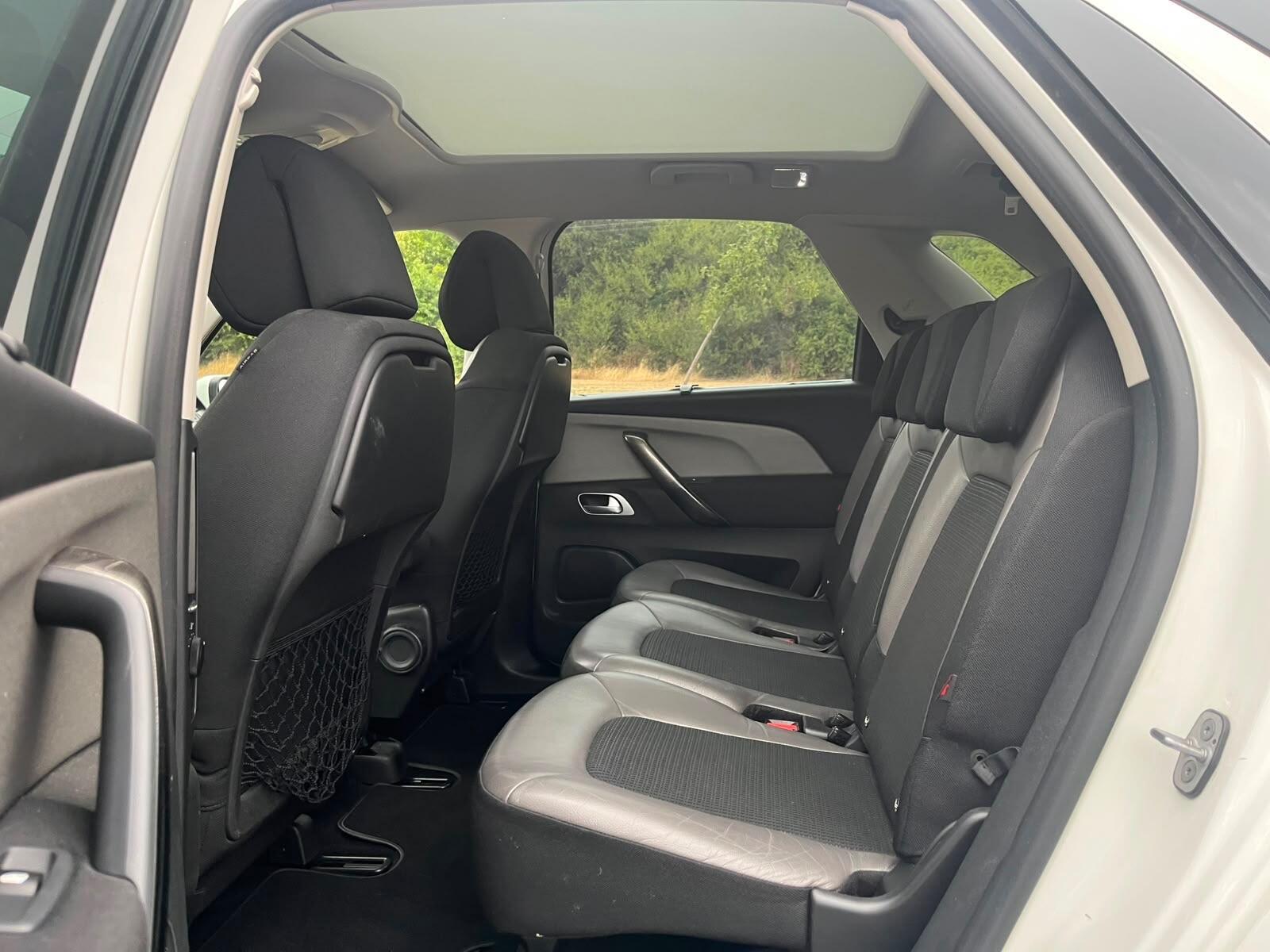 Citroen C4 Picasso - Image 8
