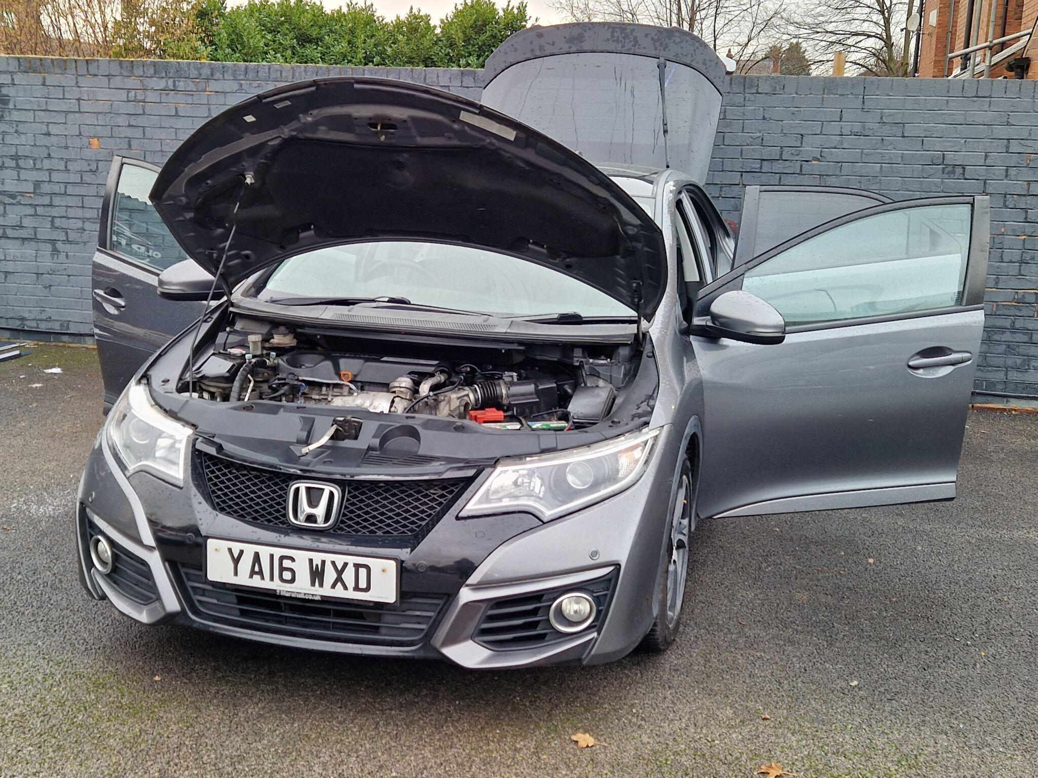 Honda Civic - Image 15