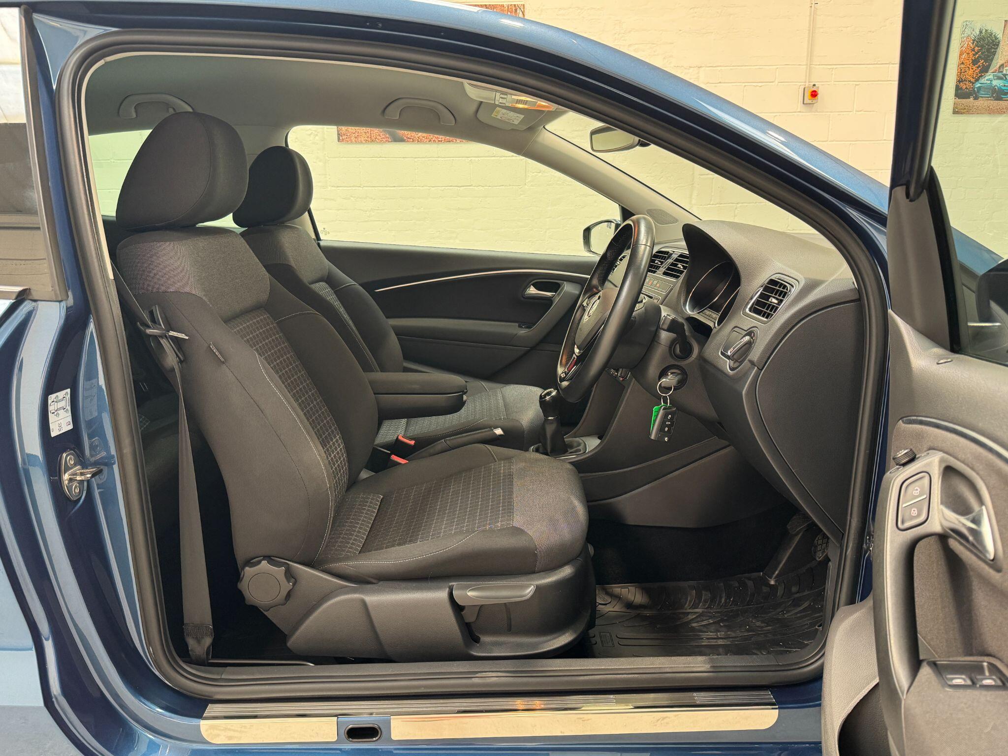 Volkswagen Polo - Image 18