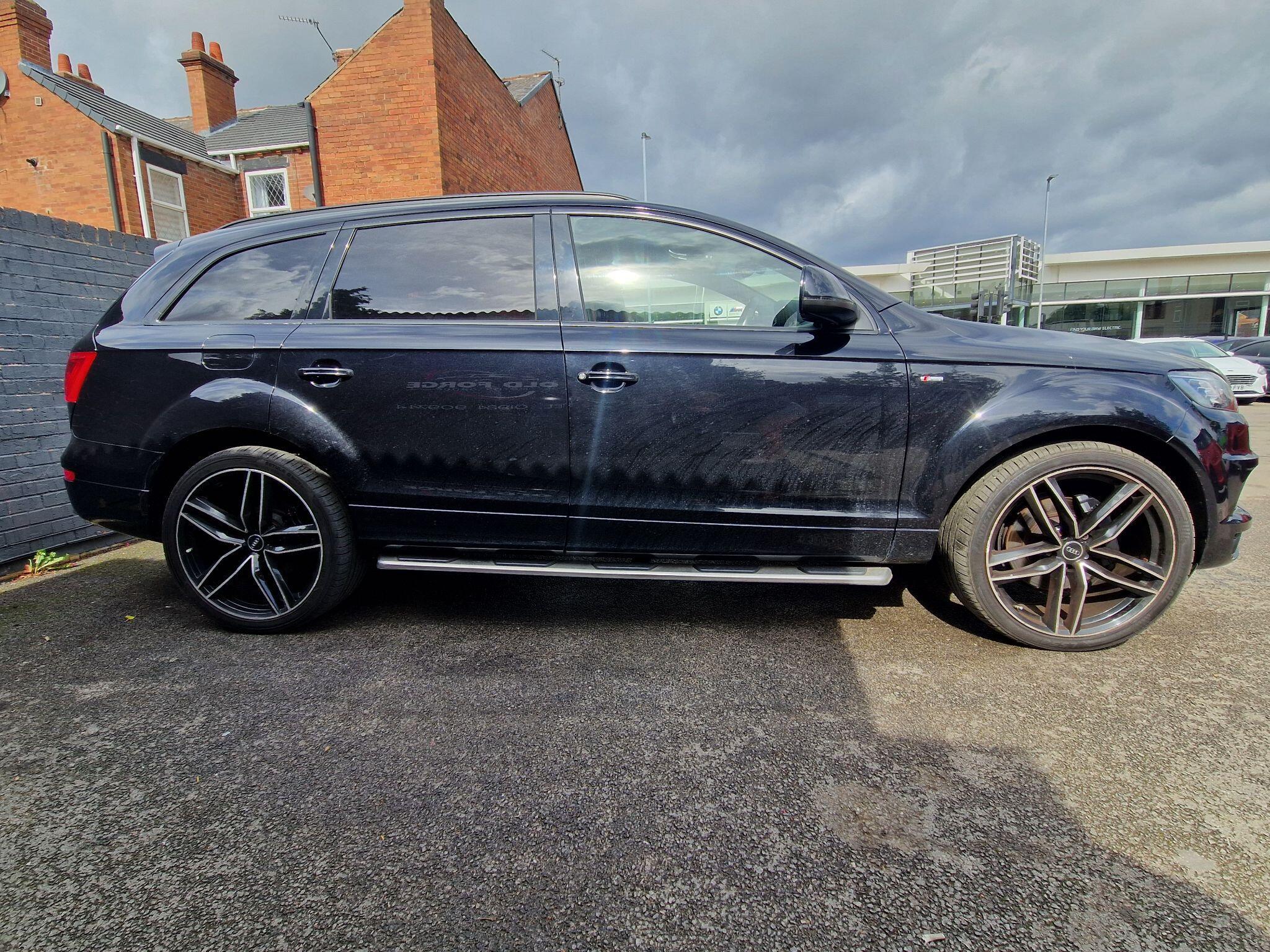 Audi Q7 - Image 19