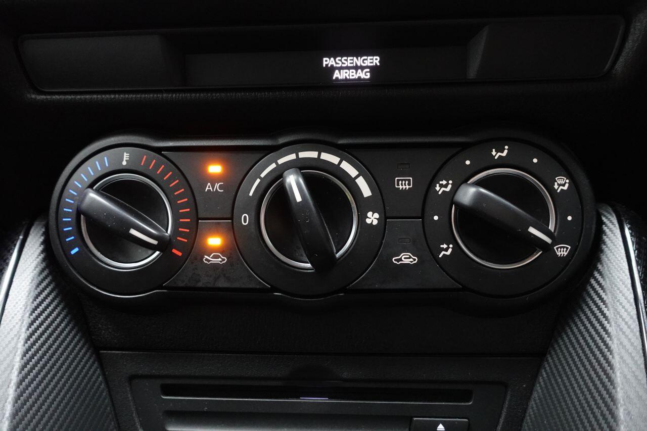 Mazda MAZDA2 - Image 40