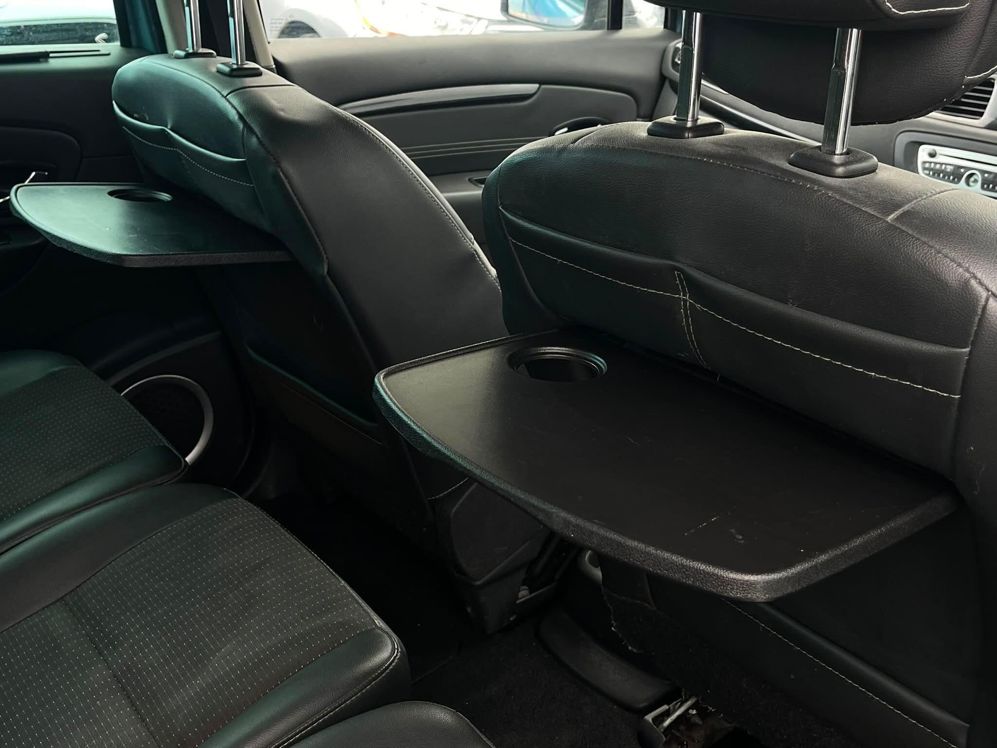Renault Grand Scenic - Image 12