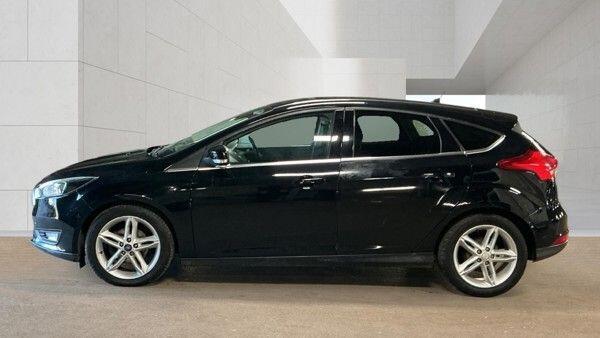 Ford Focus - Image 7
