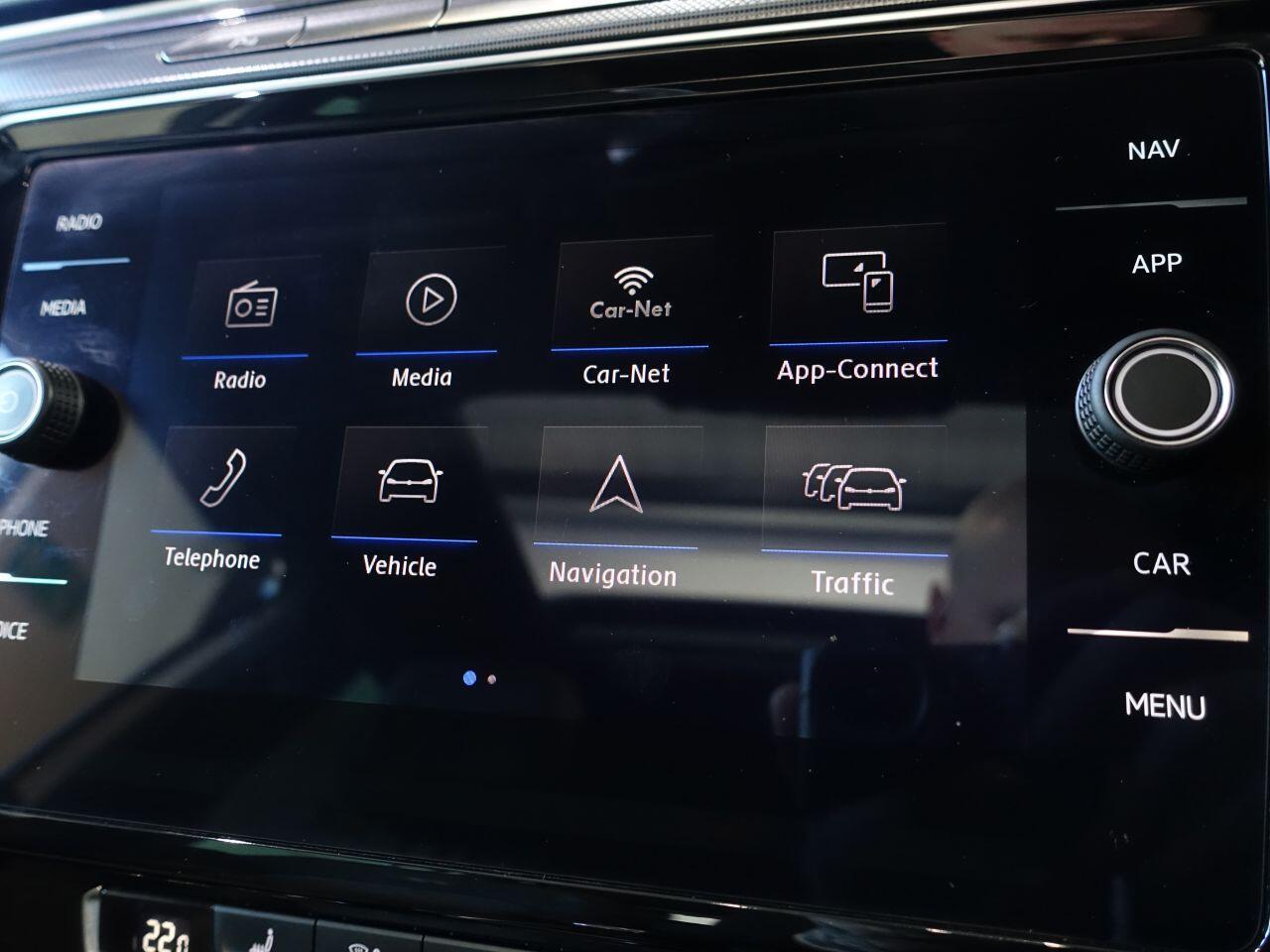 Volkswagen Passat - Image 39