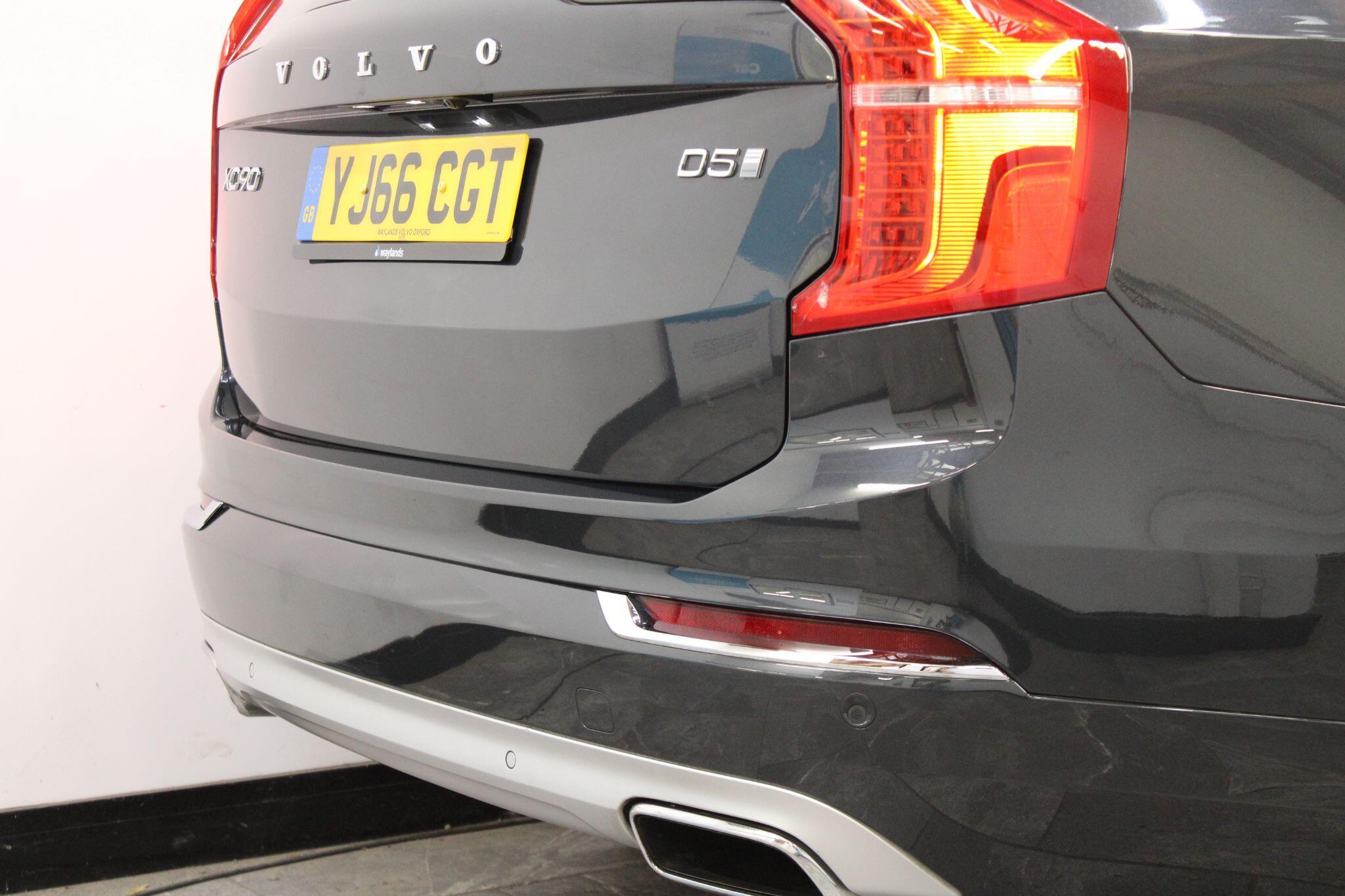 Volvo XC90 - Image 9