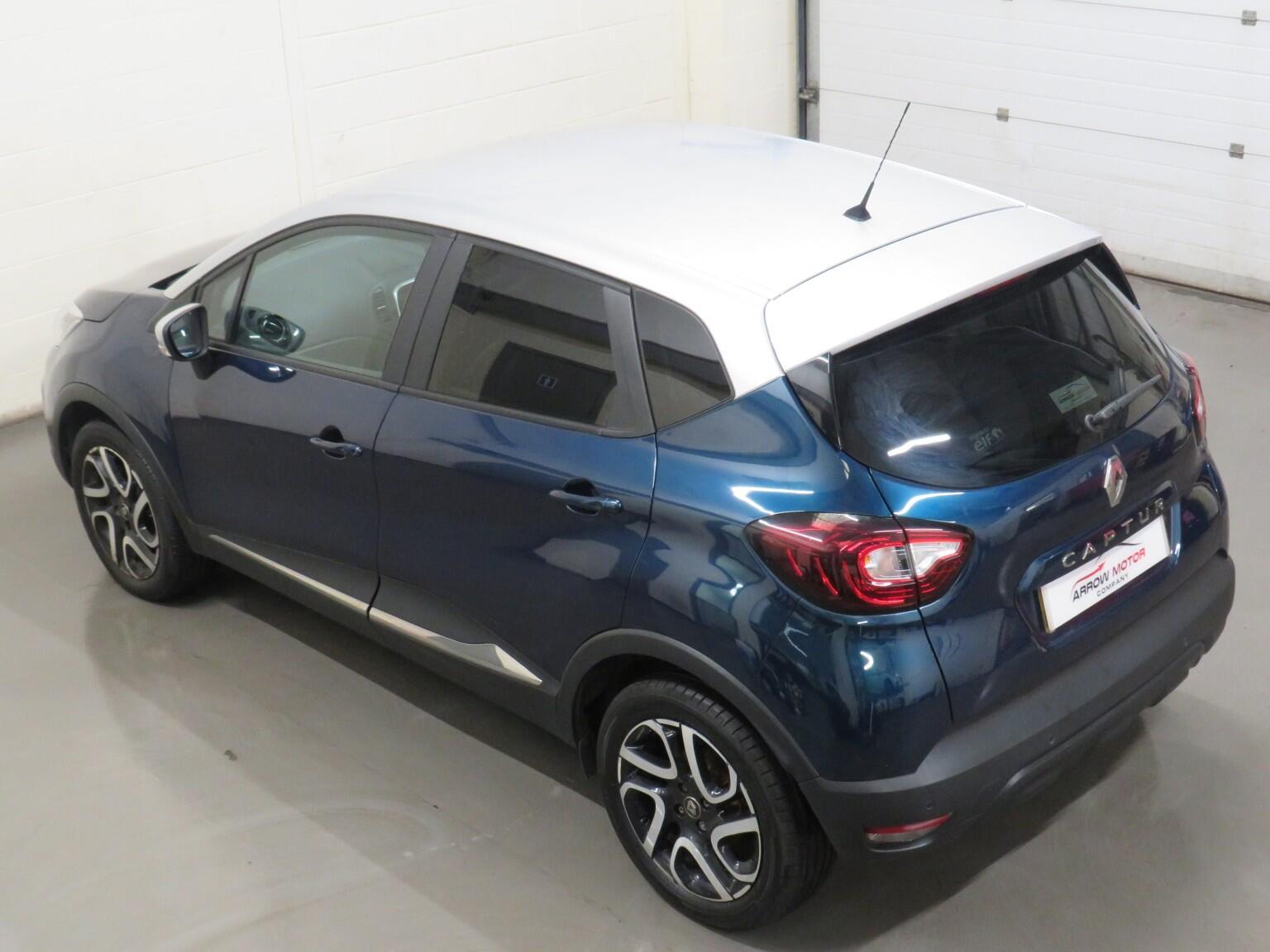 Renault Captur - Image 10