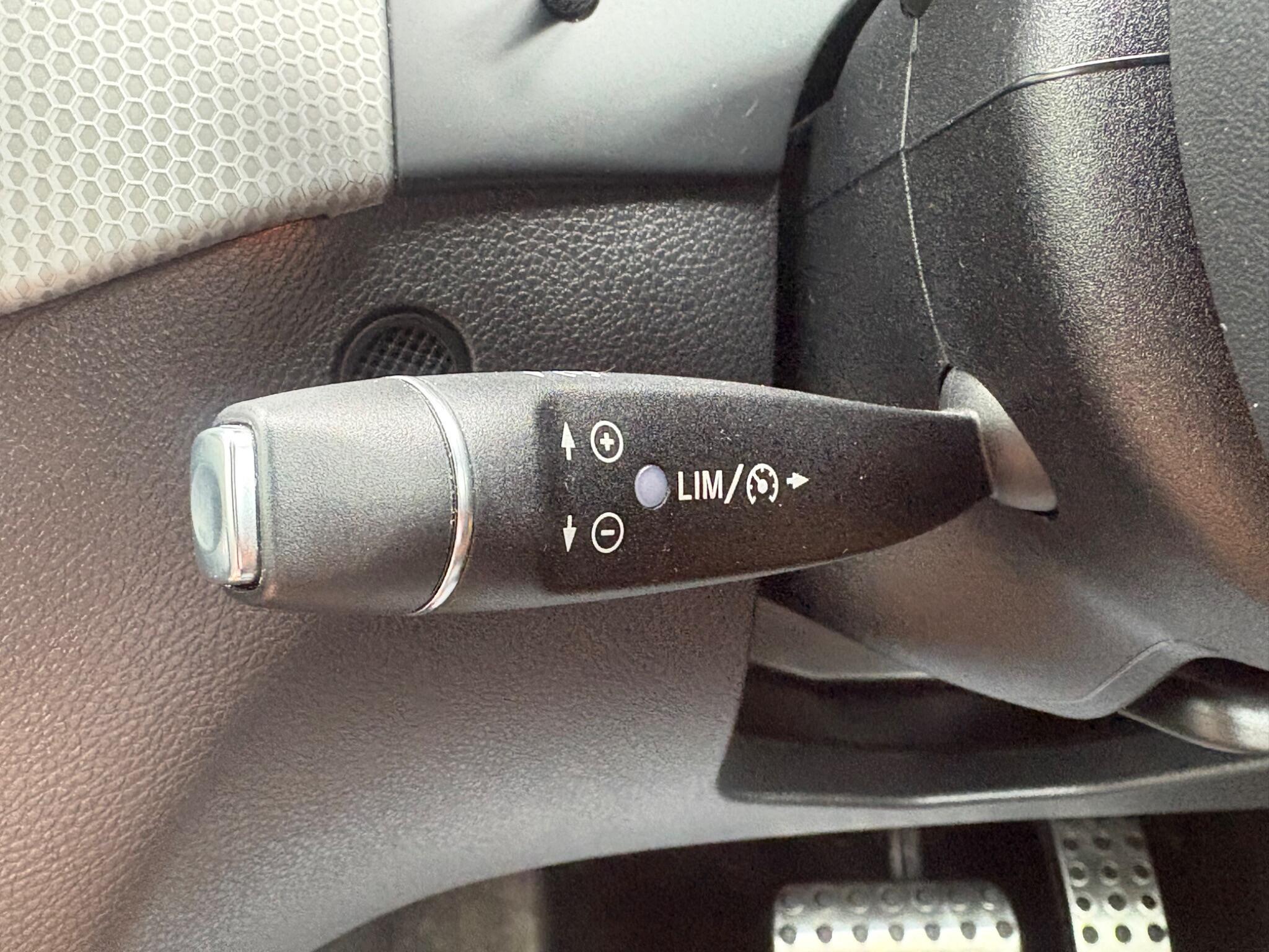 Mercedes B Class - Image 37