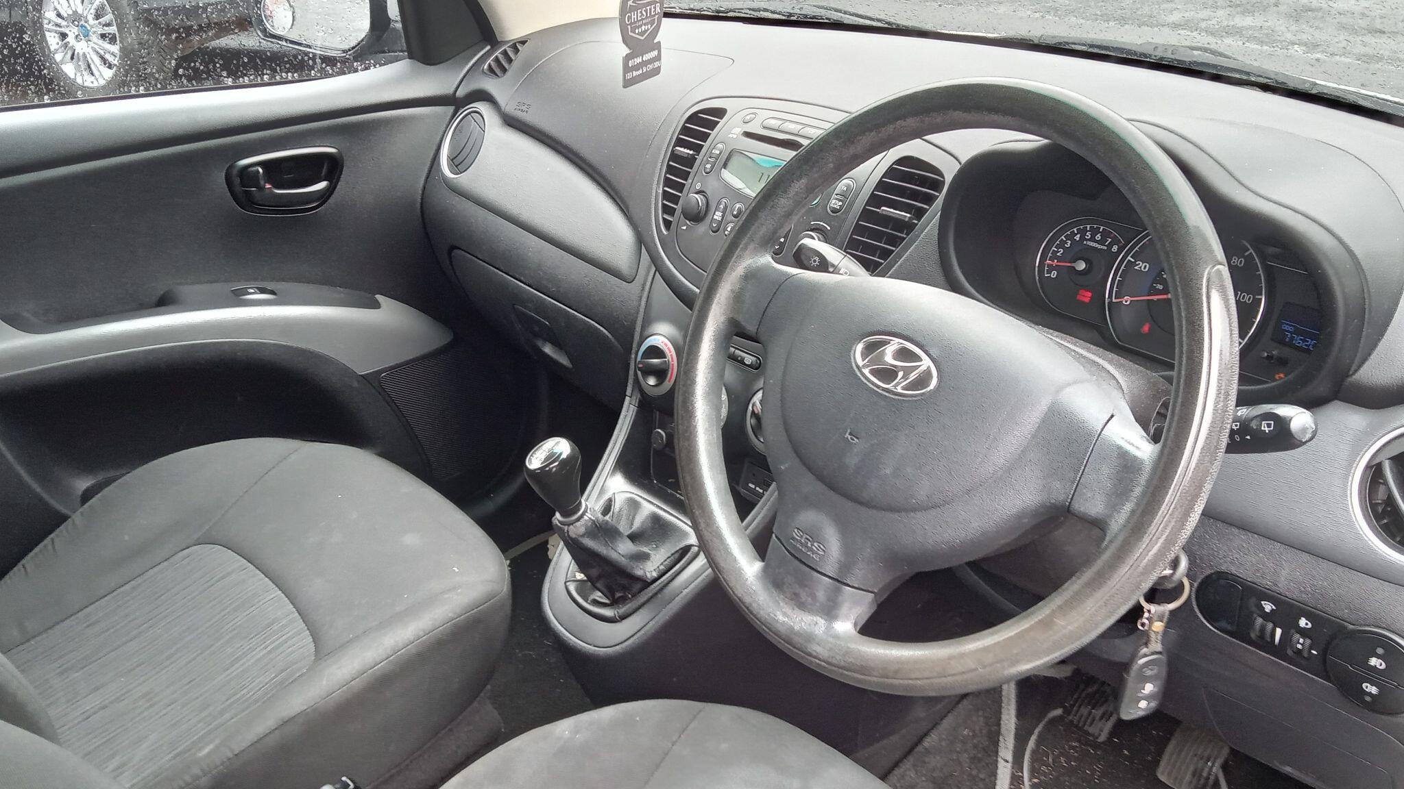 Hyundai i10 - Image 9